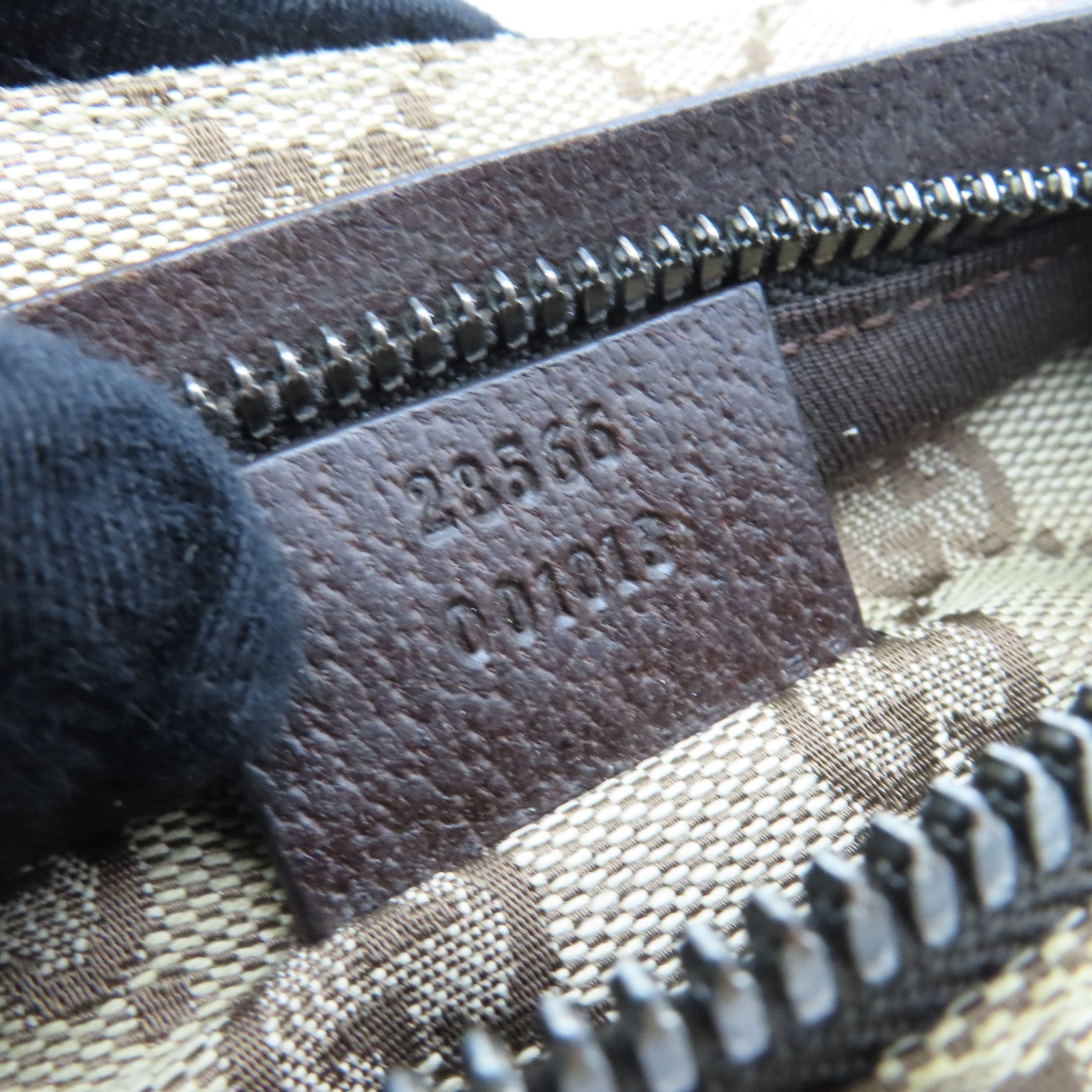 GUCCI 帆布Waist Bag銀扣腰包啡色