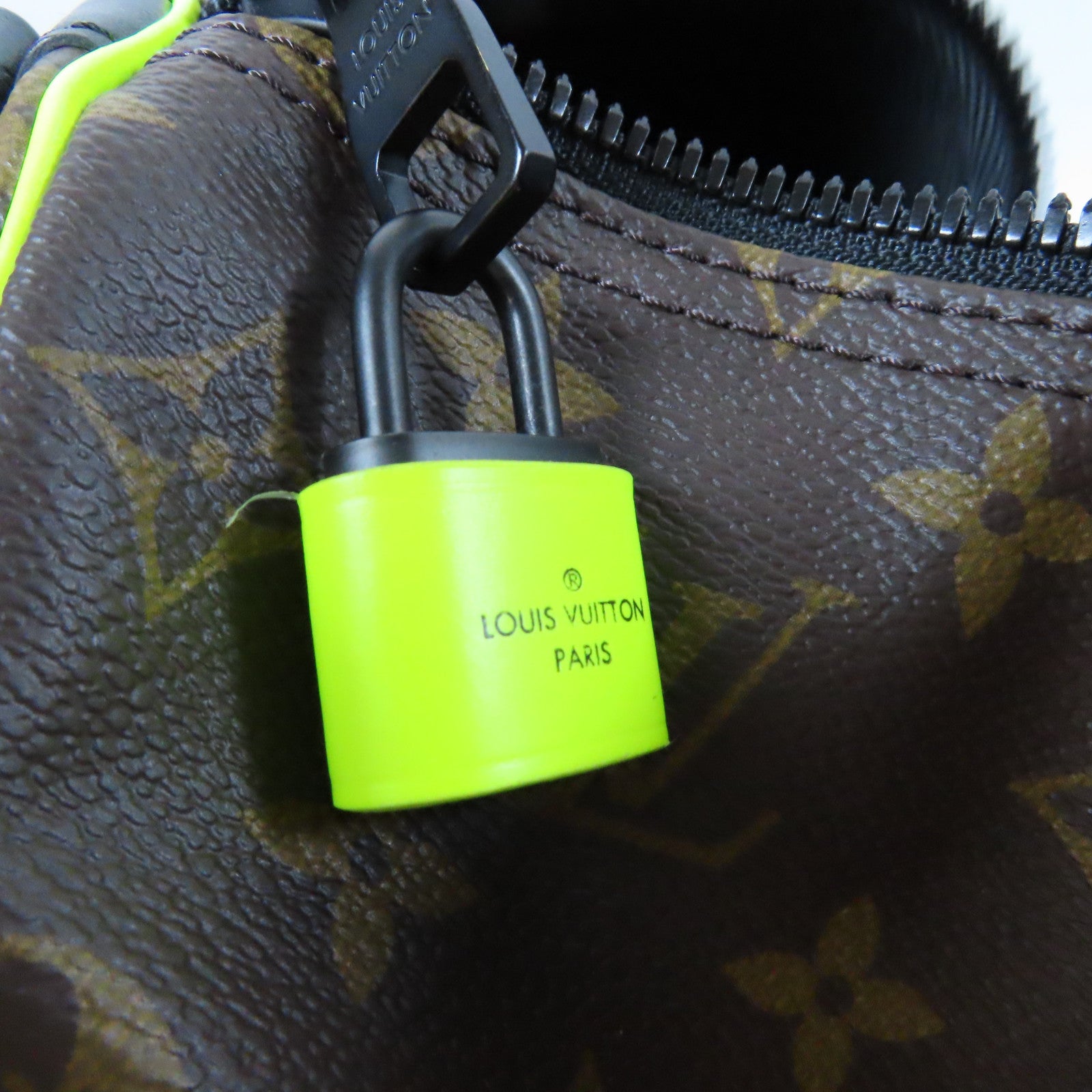 LOUIS VUITTON Monogram Keepall 50 Bandoulie手挽肩背兩用袋啡色啡色/螢光綠色