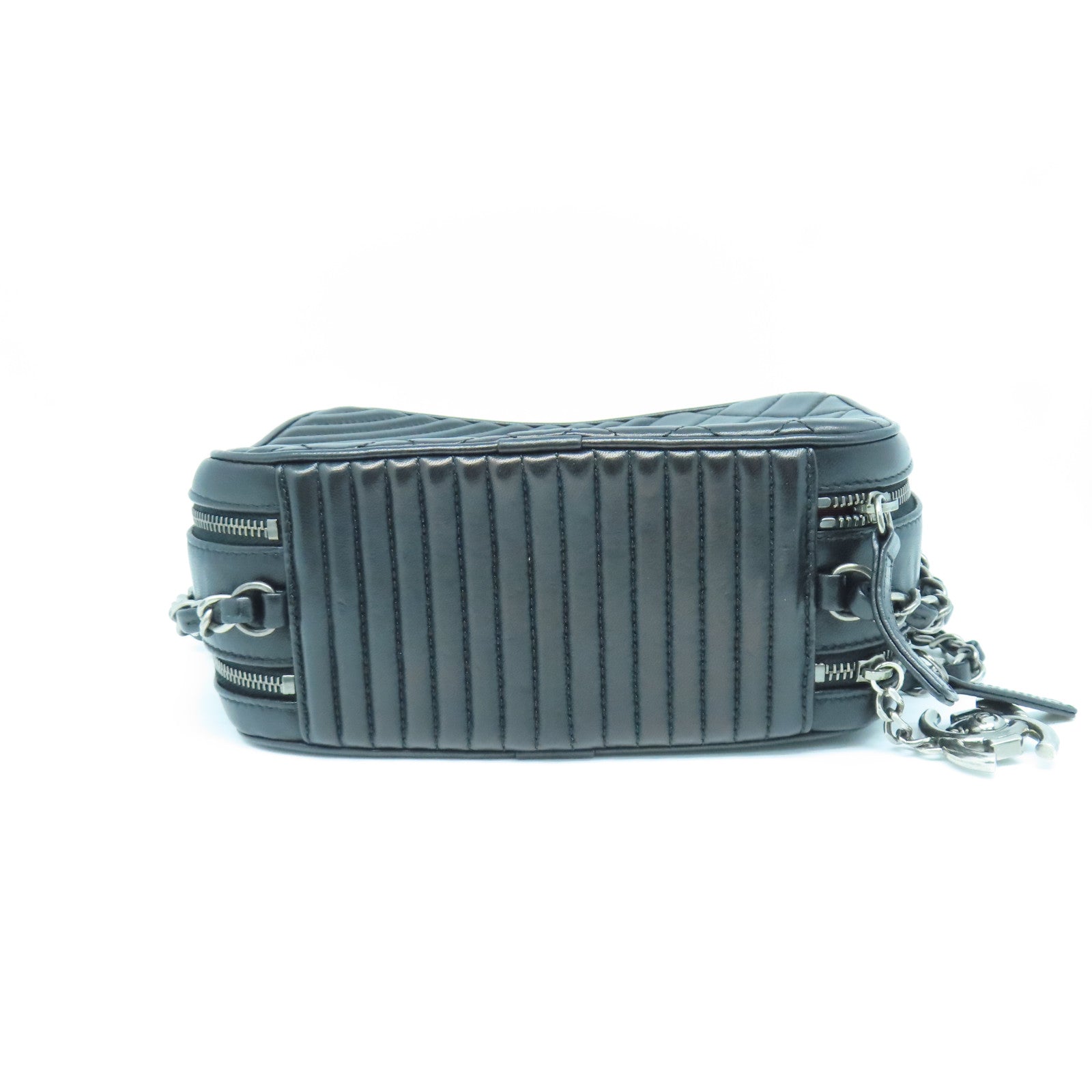 CHANEL rhombic cowhide leather Chain Shoulder silver buckle shoulder bag black