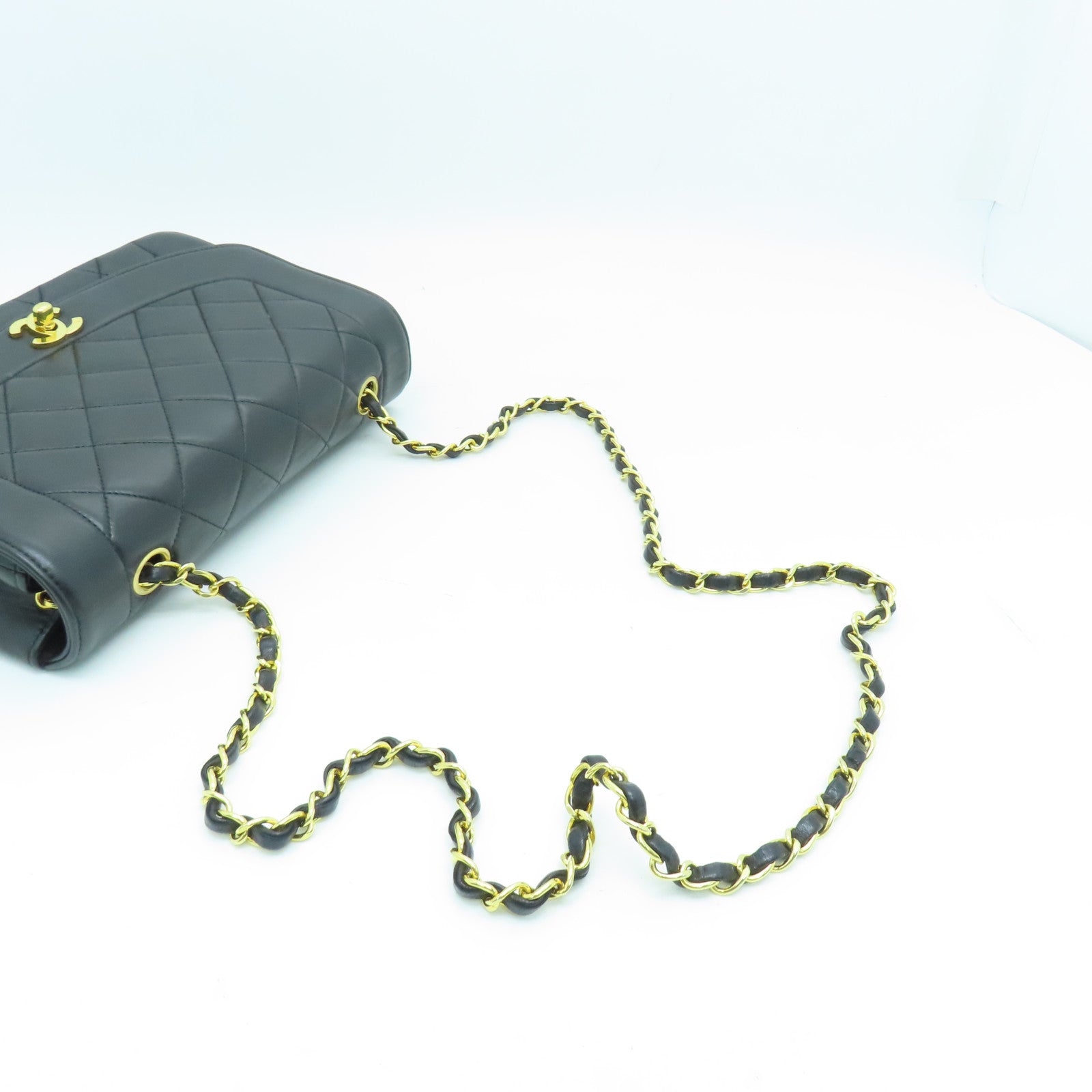 CHANEL 【激減優惠】菱格羊皮皮革Diana Chain Shoulder Bag鏈帶肩背袋黑色