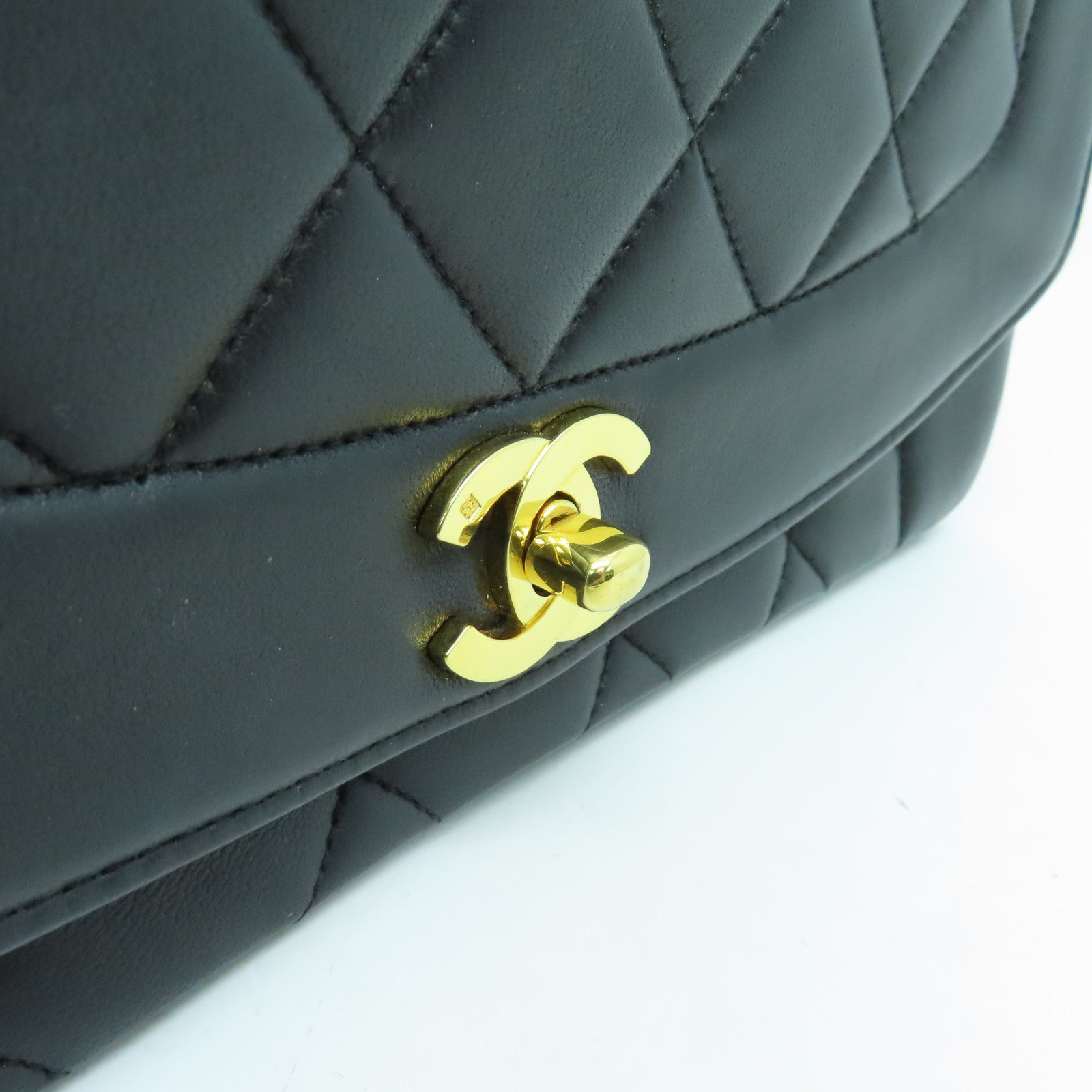 CHANEL 【激減優惠】菱格羊皮皮革Diana Chain Shoulder Bag鏈帶肩背袋黑色