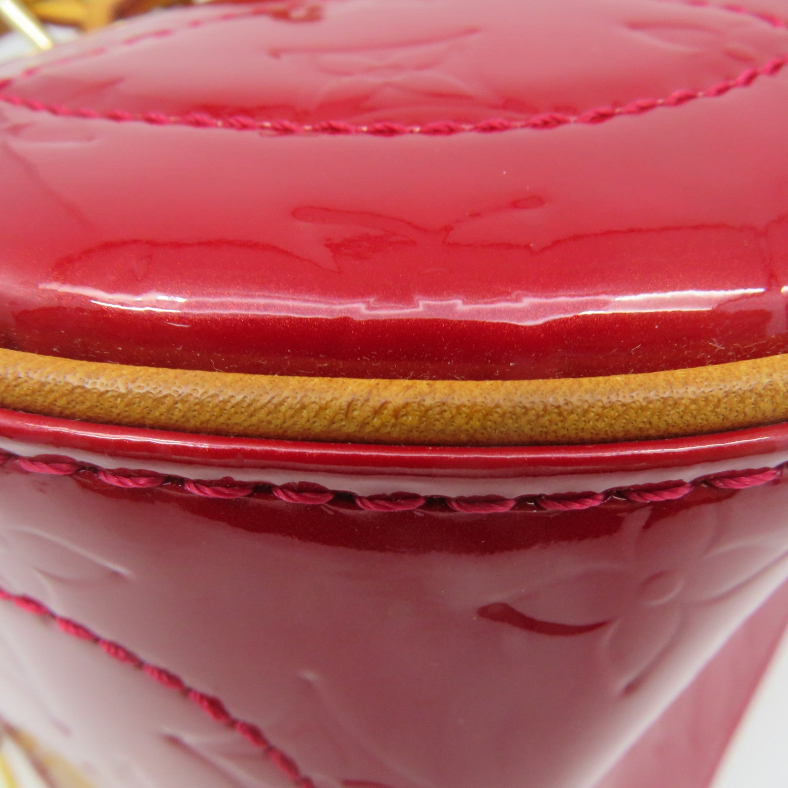 LOUIS VUITTON Vernis Summit Drive Hand Bag Red
