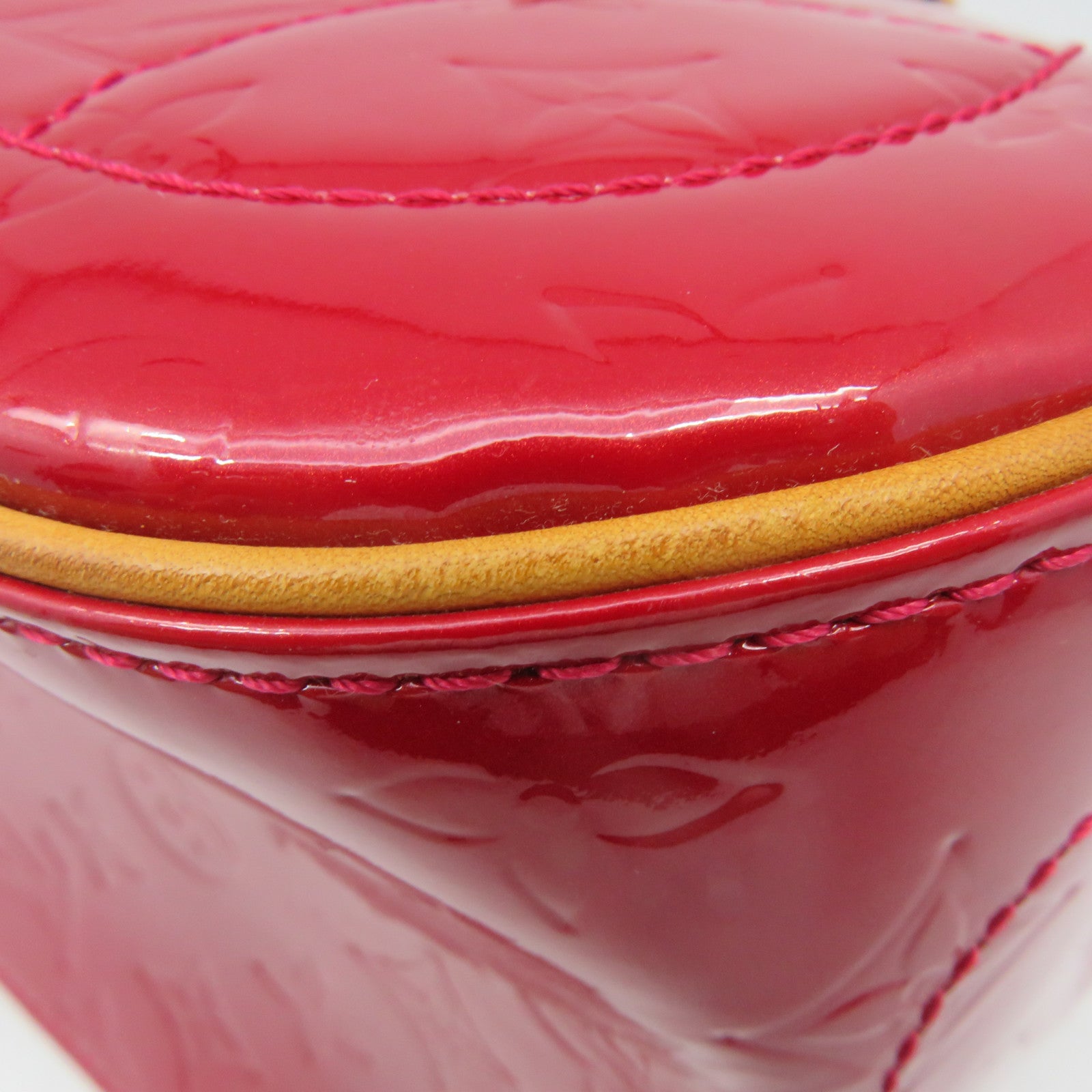 LOUIS VUITTON Vernis Summit Drive Hand Bag Red