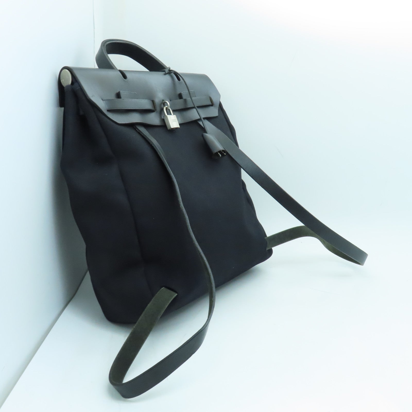 HERMES 帆布Herbag Backpack銀扣背包黑色