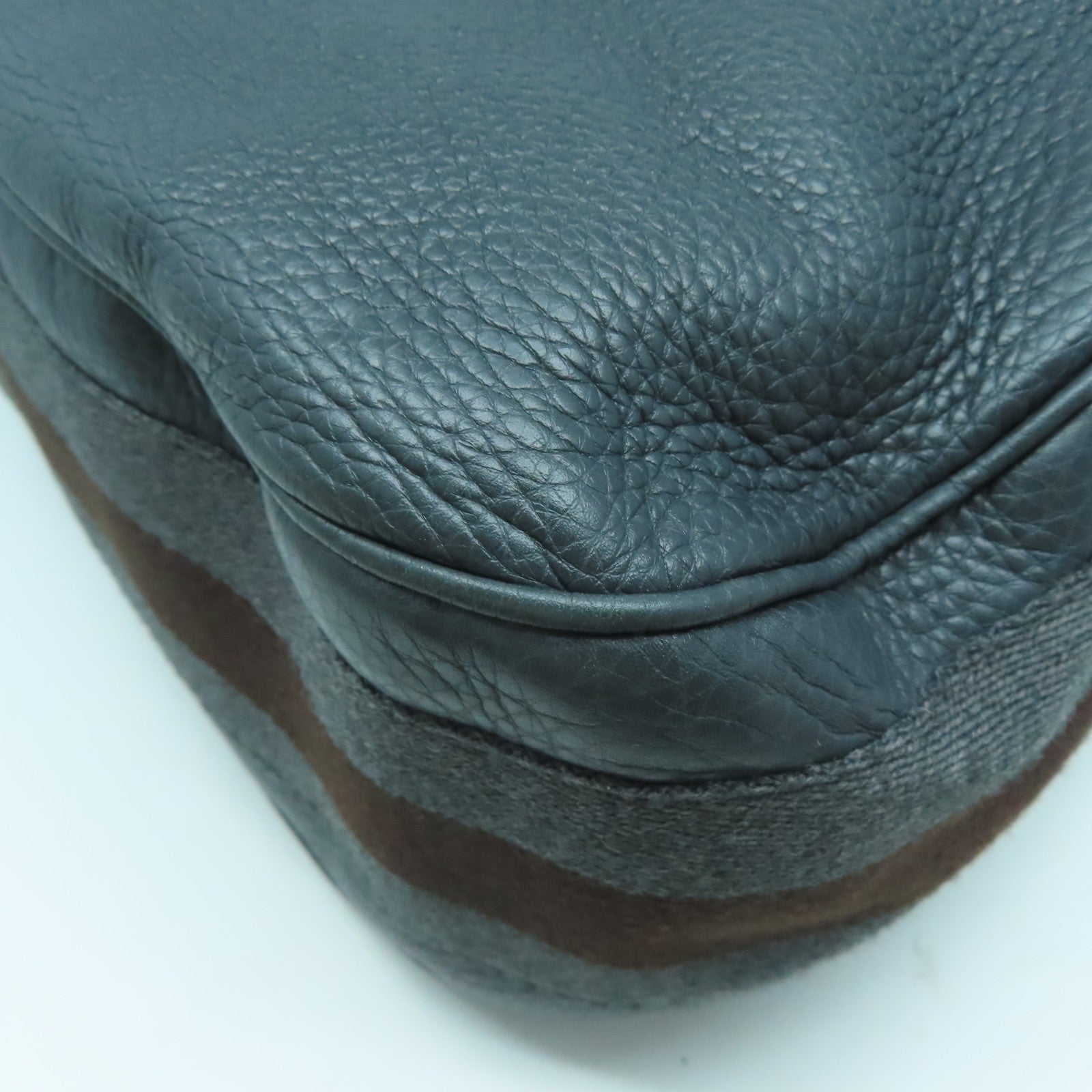 GUCCI 牛皮皮革Heritage Shoulder Bag金扣肩背袋灰色