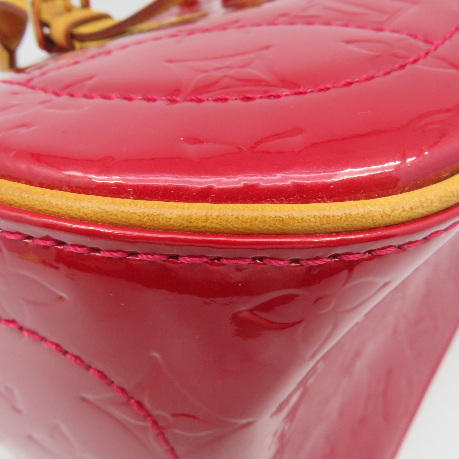LOUIS VUITTON Vernis Summit Drive Hand Bag Red