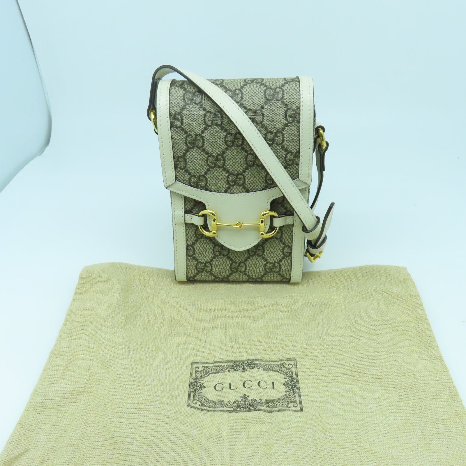 GUCCI 塗層帆布Shoulder Bag金扣肩背袋白色/啡色
