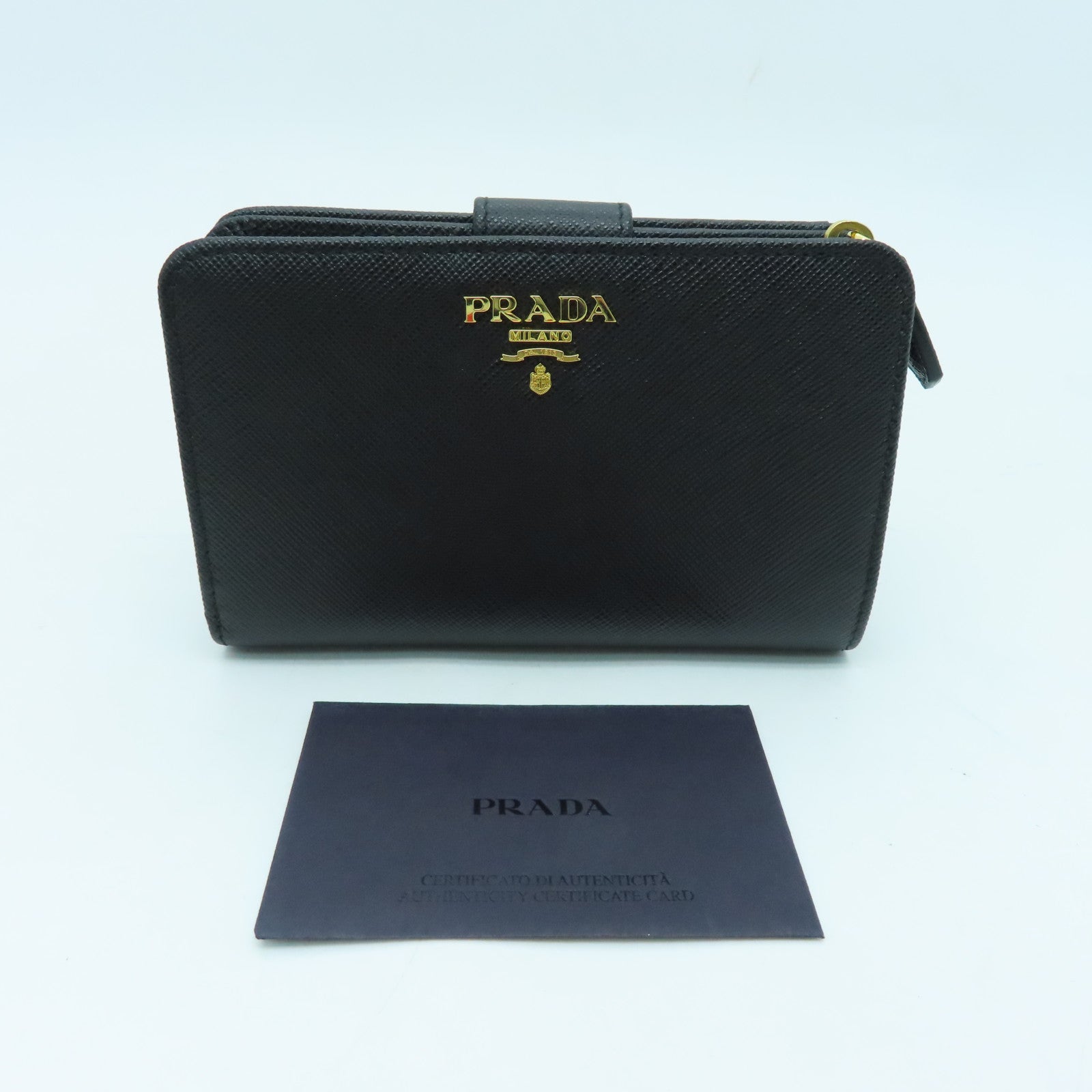 PRADA Saffiano皮革Wallet金扣钱包黑色