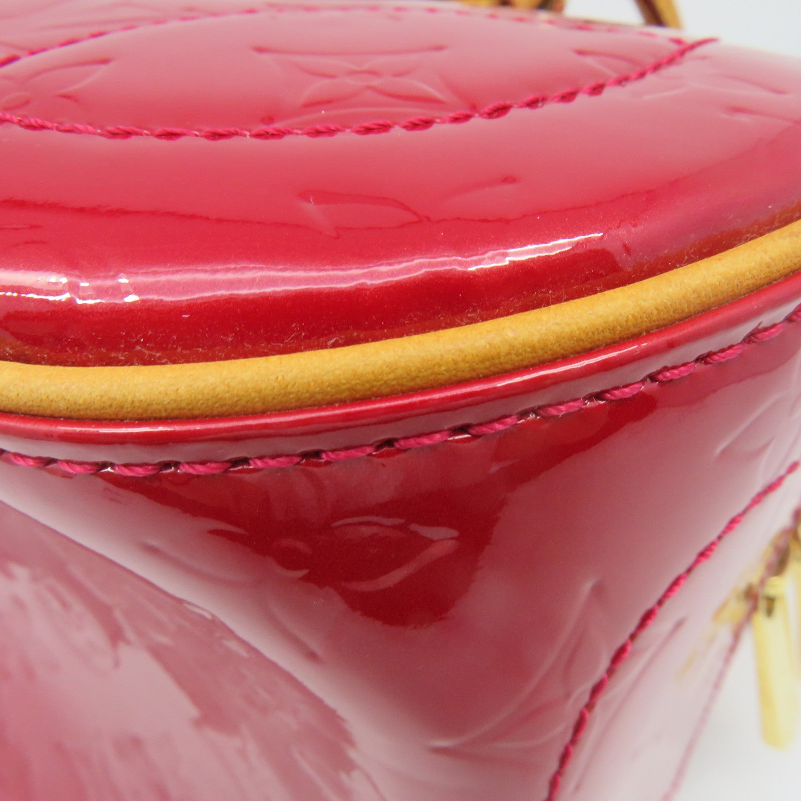 LOUIS VUITTON Vernis Summit Drive Hand Bag Red