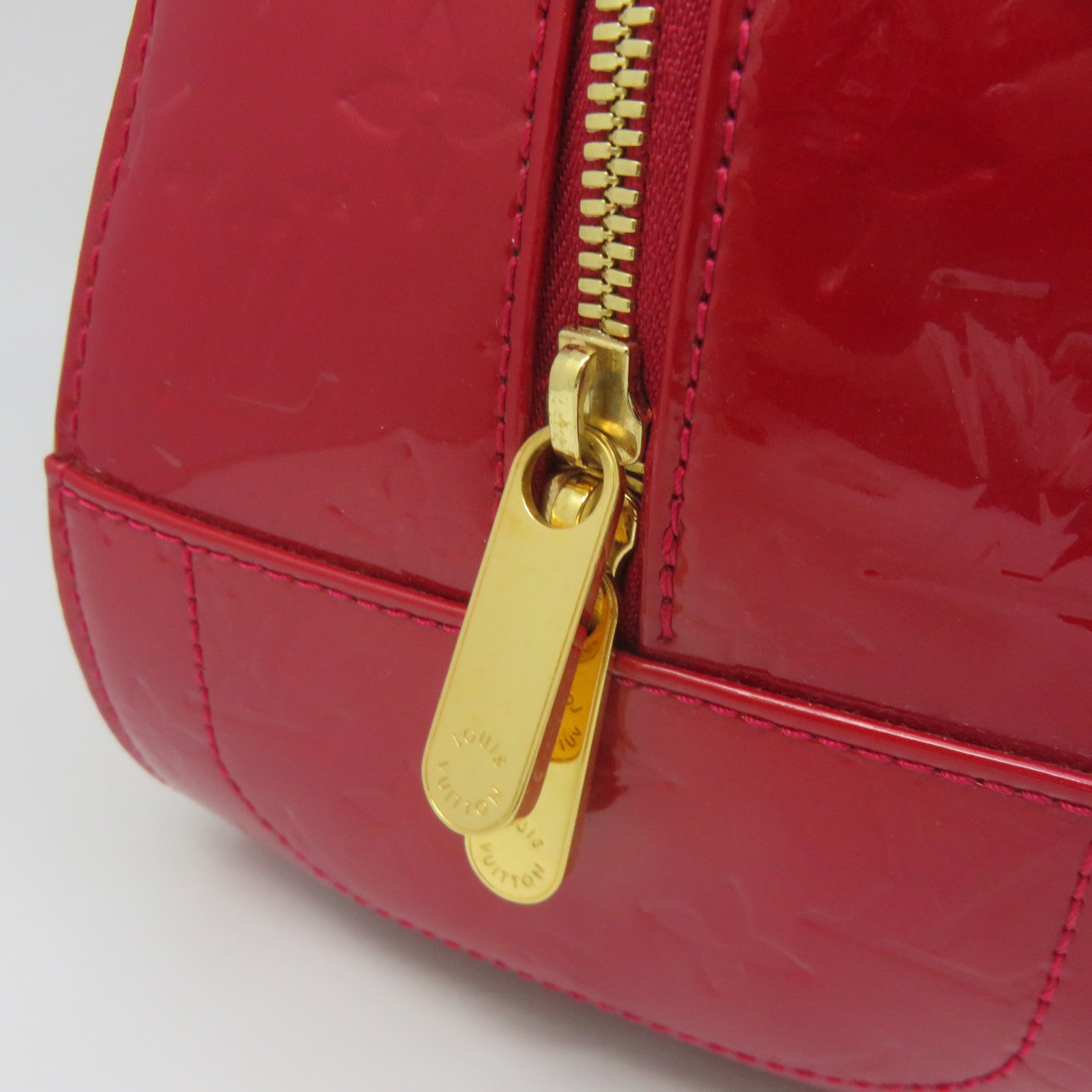 LOUIS VUITTON Vernis Summit Drive Hand Bag Red