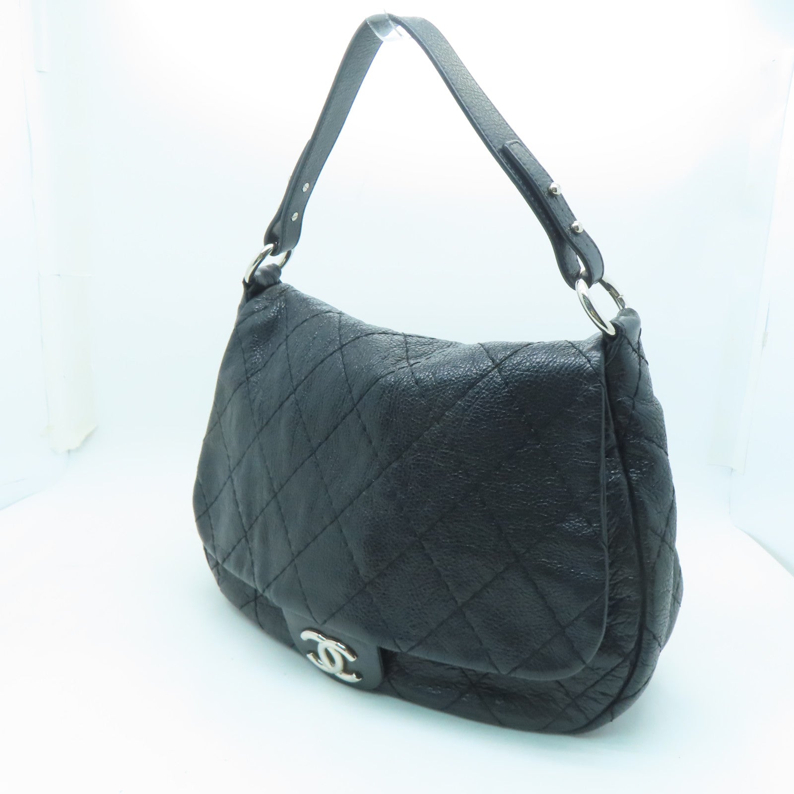 CHANEL 菱格牛皮皮革Shoulder Bag銀扣肩背袋黑色