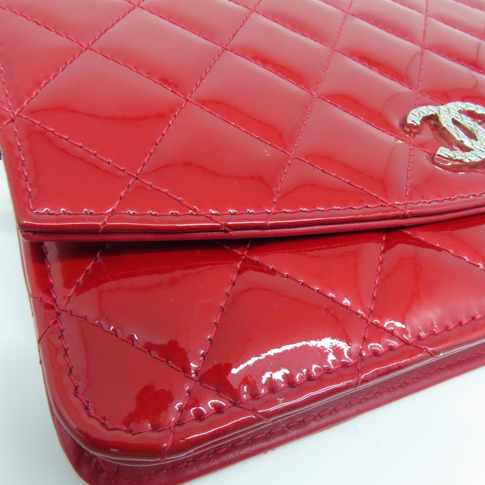 CHANEL Rhombus Patent Leather Wallet on Chain Shoulder Bag Red