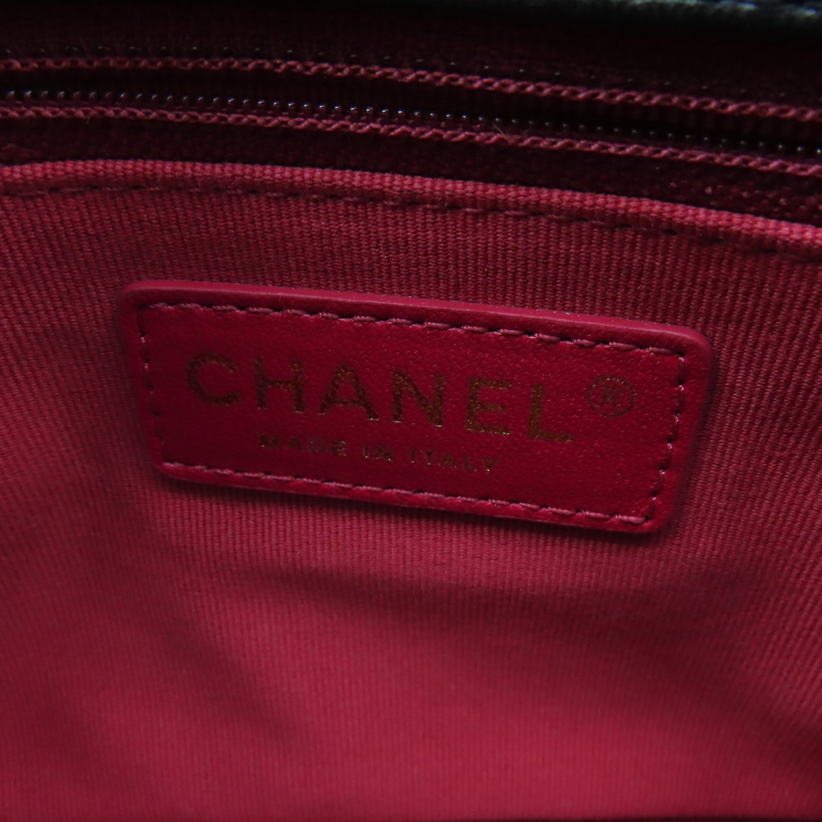 CHANEL 菱格羊皮皮革Chain Shoulder金扣鏈帶肩背袋黑色