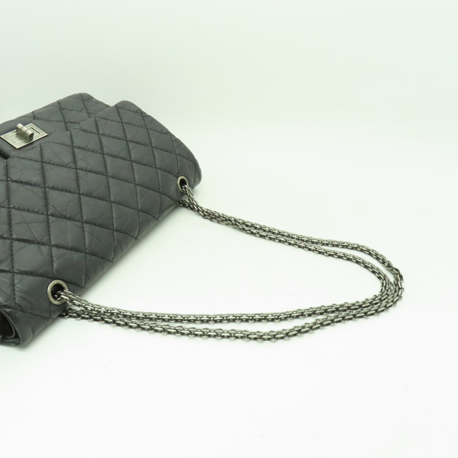 CHANEL Aged Calf皮革2.55銀扣鏈帶肩背袋黒色