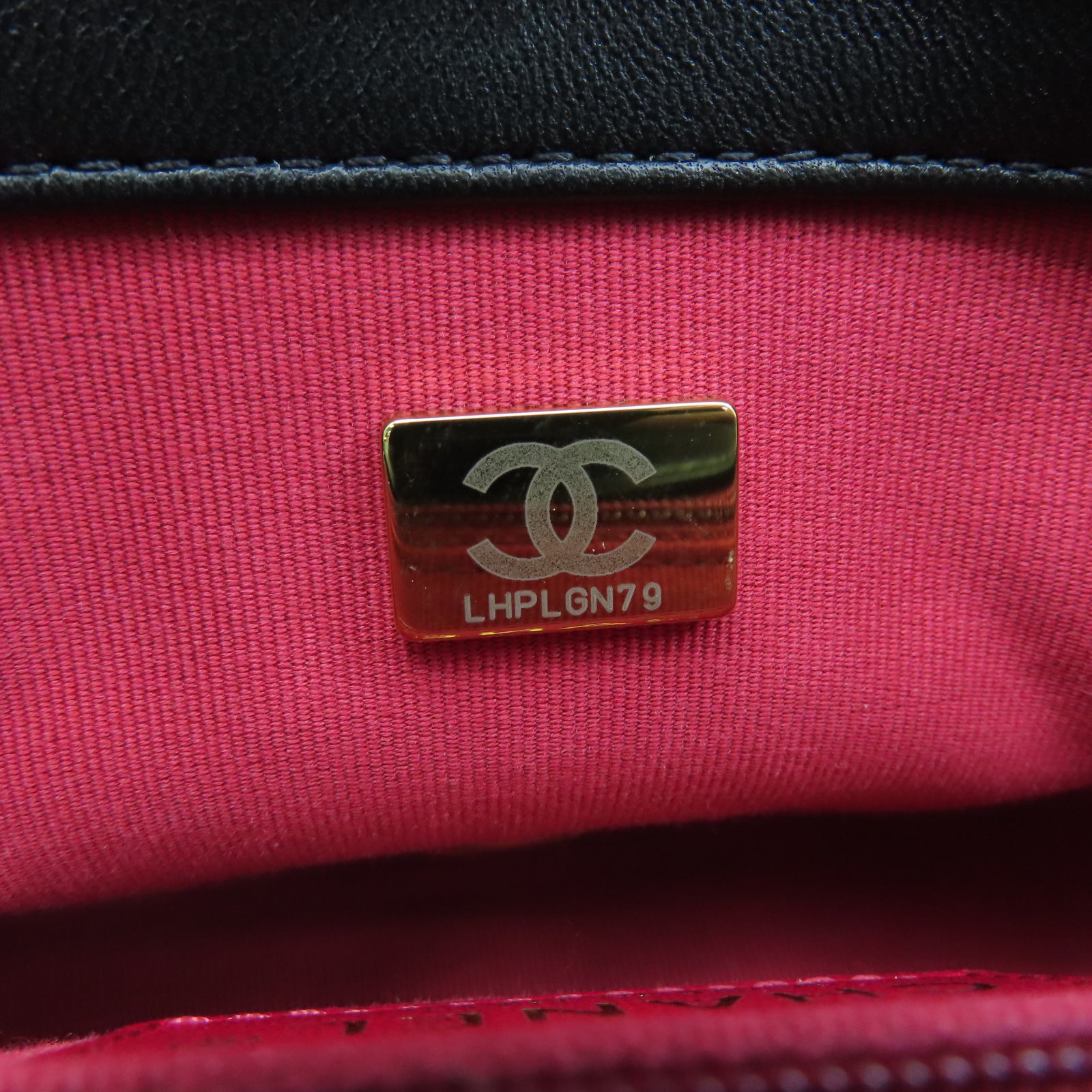 CHANEL 菱格羊皮皮革Chain Shoulder金扣鏈帶肩背袋黑色