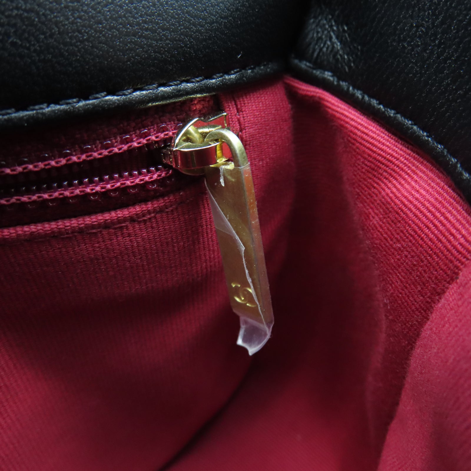 CHANEL 菱格羊皮皮革Chain Shoulder金扣鏈帶肩背袋黑色