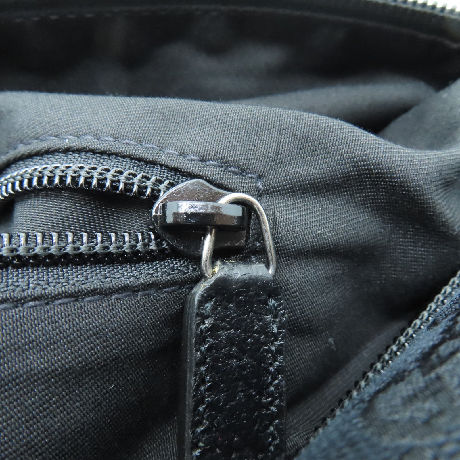 GUCCI 帆布Shoulder Bag黑扣肩背袋黑色