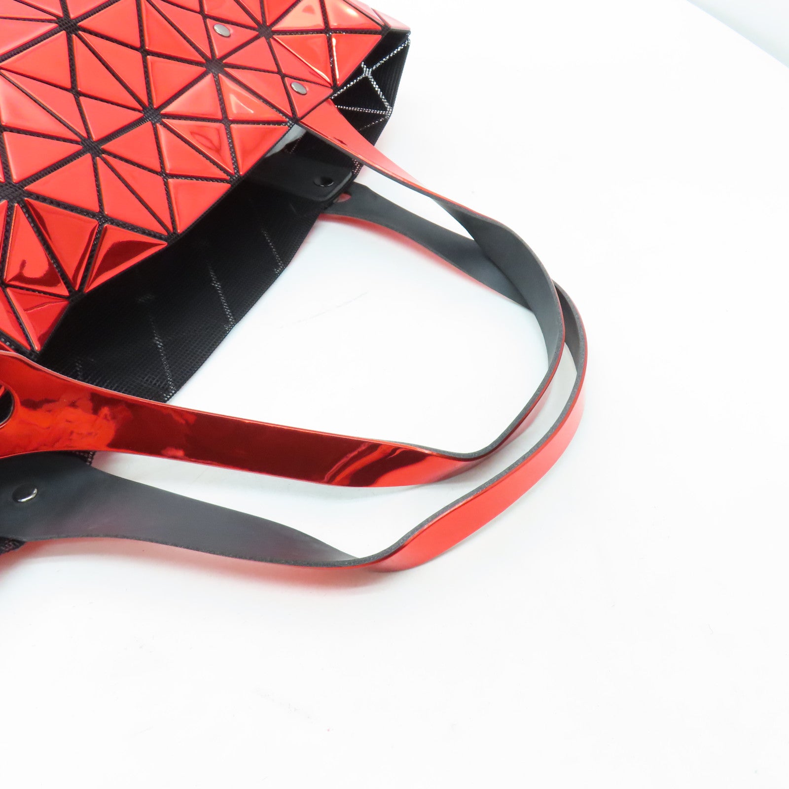 ISSEY MIYAKE PVC Tote Bag银扣手挽袋红色