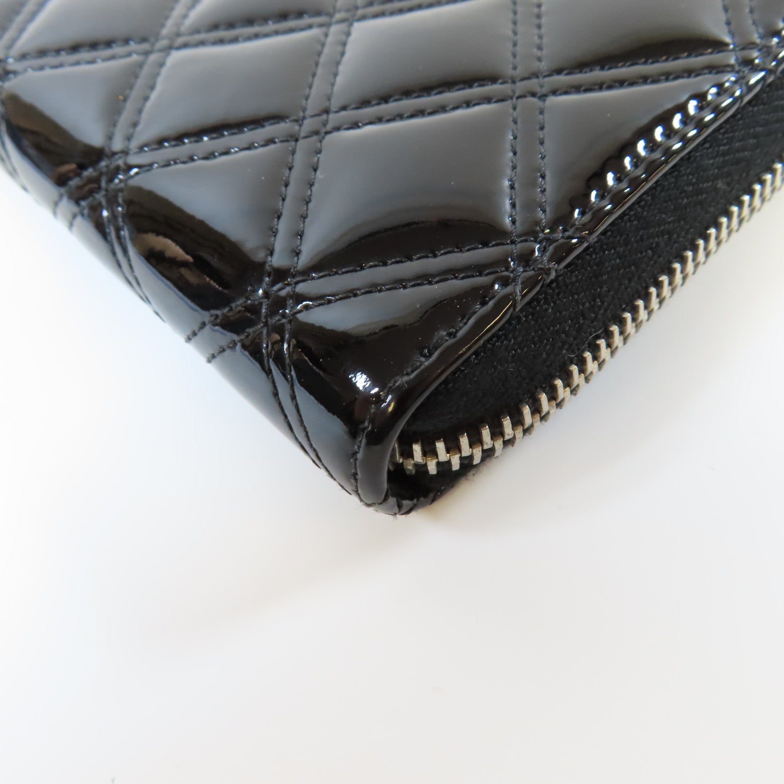 CHANEL 菱格漆皮皮革Long Wallet銀扣長錢包黑色