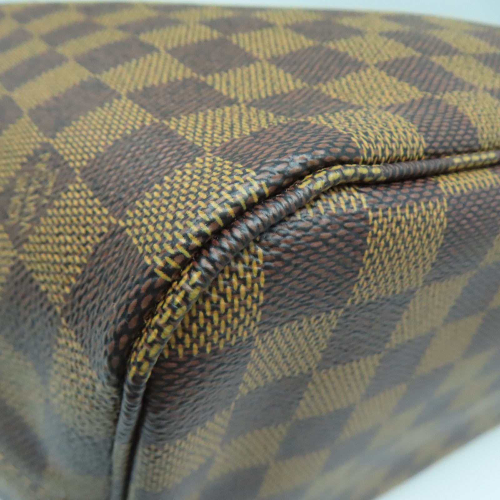 LOUIS VUITTON Damier Neverfull MM金扣手挽袋棕色