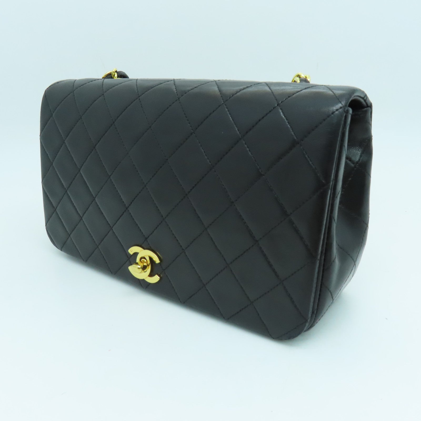 CHANEL 【激減優惠】菱格羊皮皮革Chain Shoulder金扣肩背袋黑色