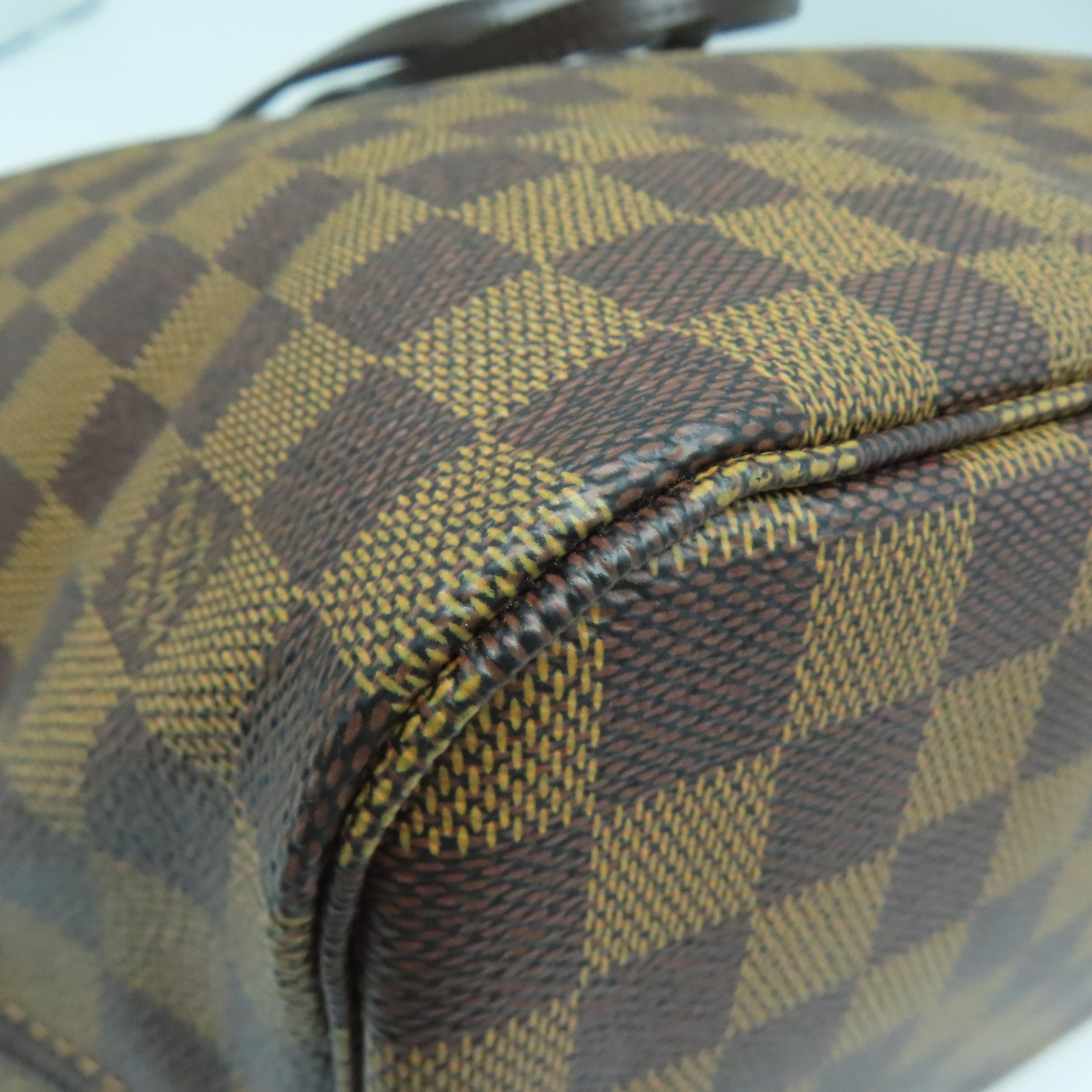 LOUIS VUITTON Damier Neverfull MM金扣手挽袋棕色