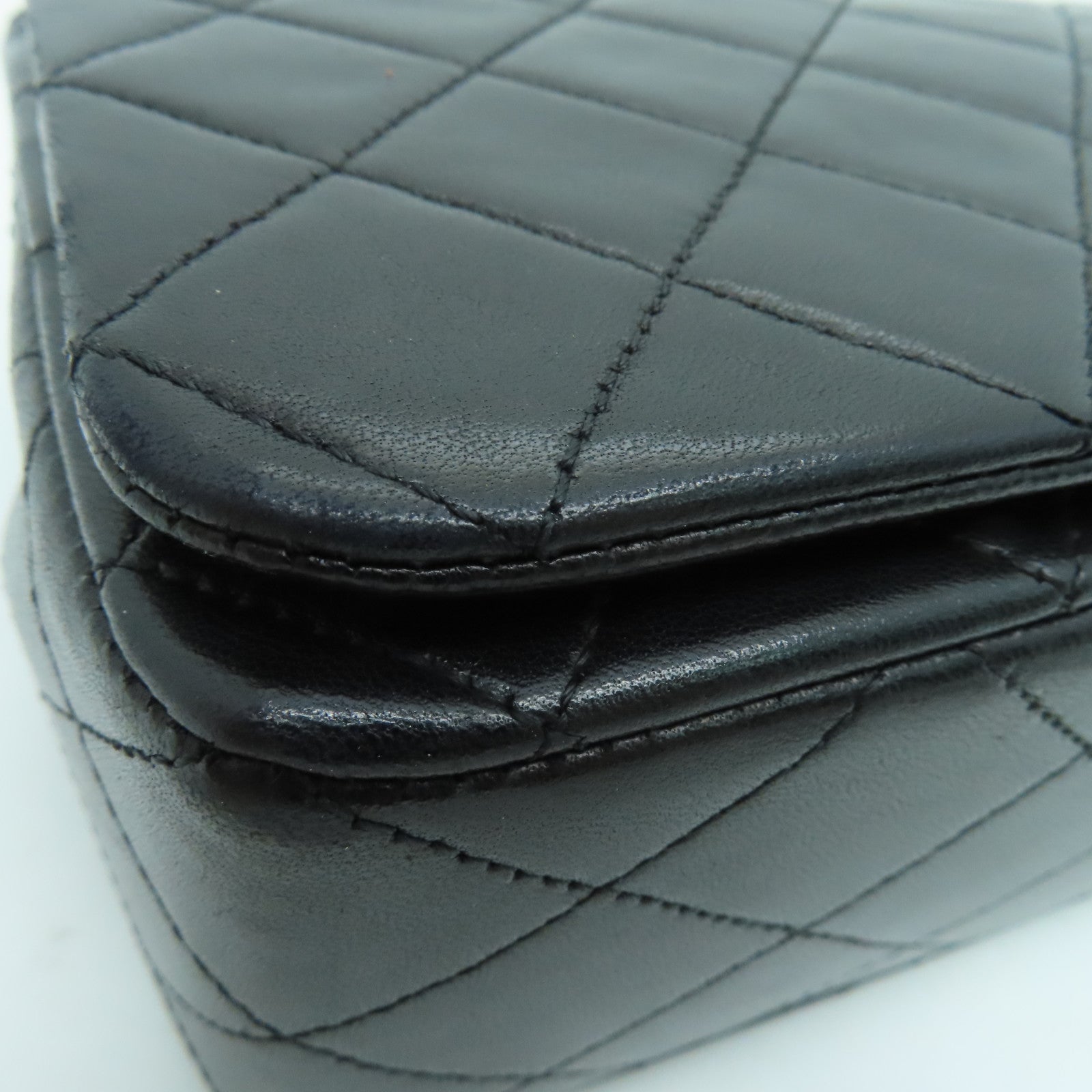 CHANEL 【激減優惠】菱格羊皮皮革Chain Shoulder金扣肩背袋黑色