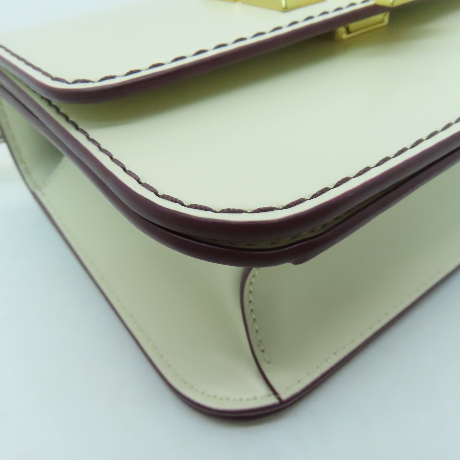 Tory Burch 牛皮皮革Shoulder Bag金扣肩背袋白色