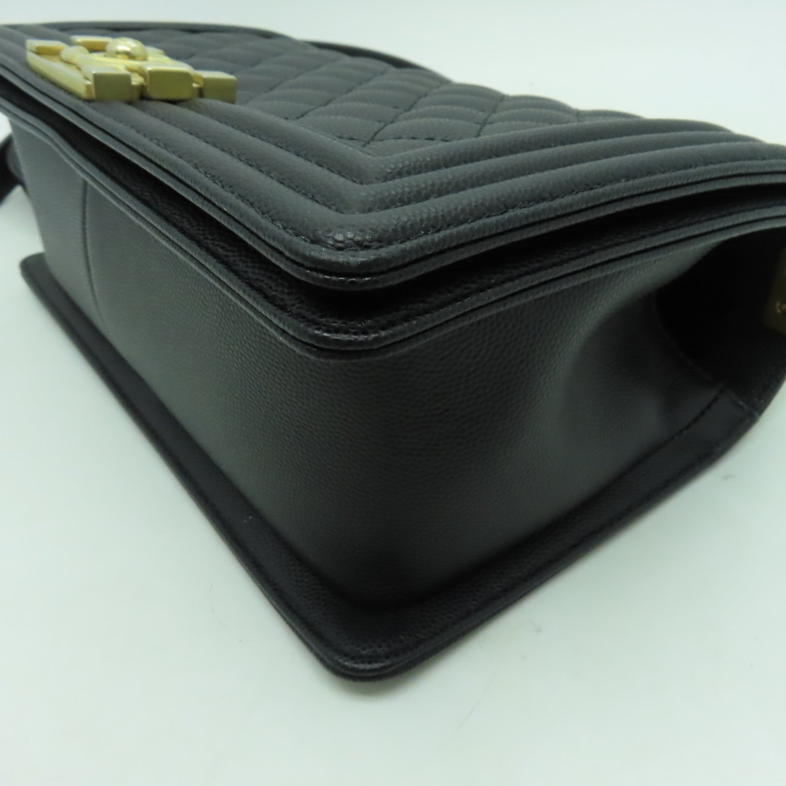 CHANEL 菱格Caviar皮革Boy Chanel 25金扣手挽肩背兩用袋黑色