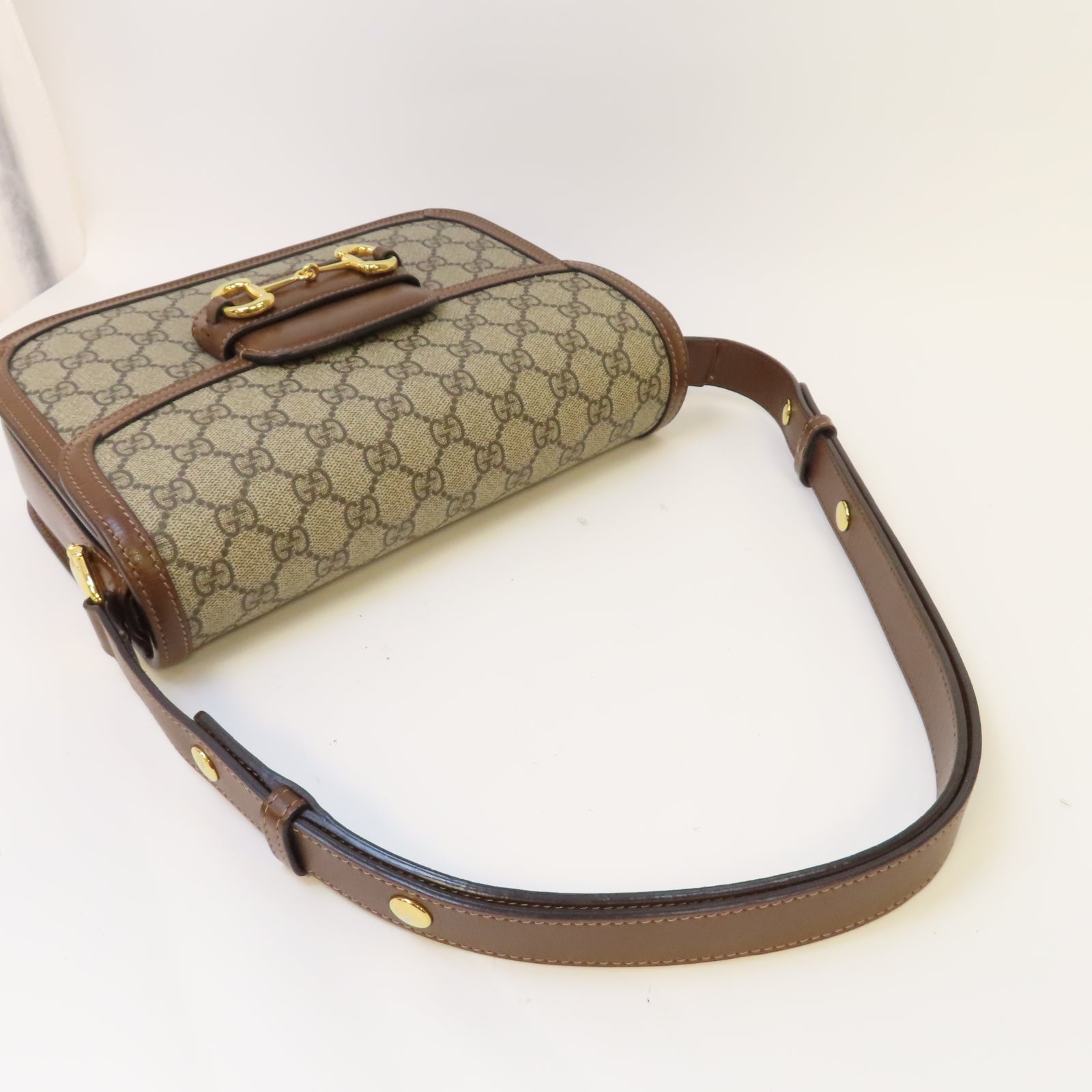 GUCCI 塗層帆布Horsebit 1955金扣肩背袋啡色