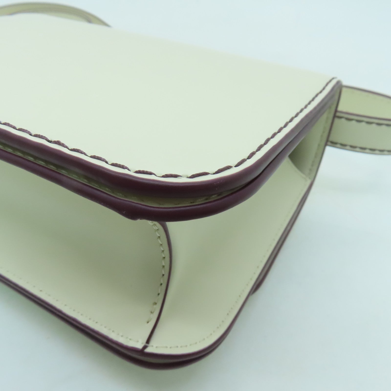 Tory Burch 牛皮皮革Shoulder Bag金扣肩背袋白色