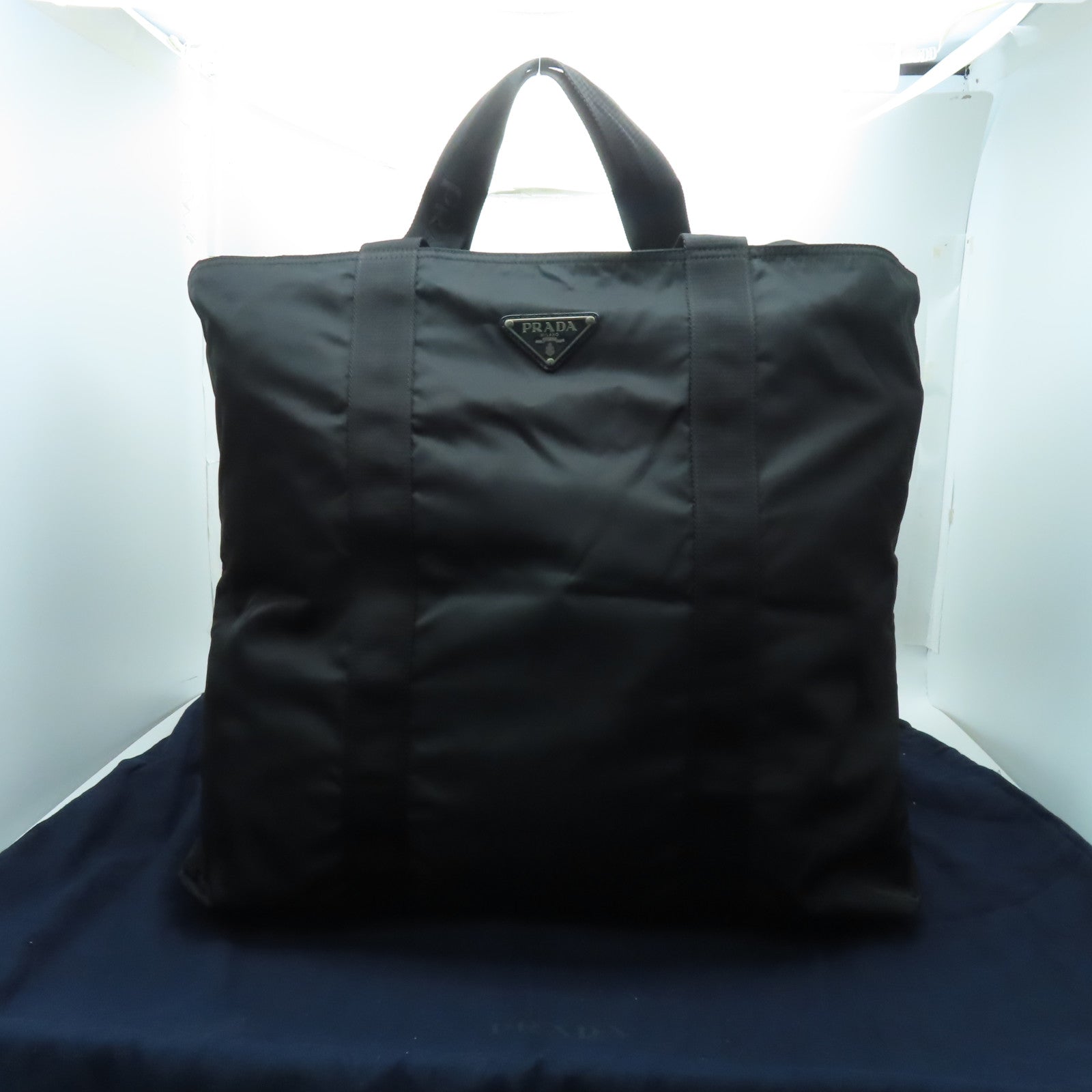 PRADA 尼龍Tote Bag銀扣手挽袋黑色