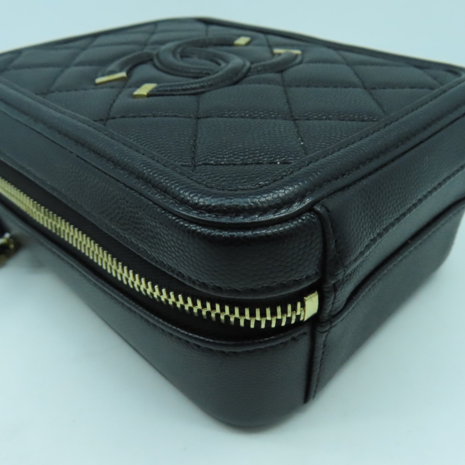 CHANEL 菱格Caviar皮革Chain Shoulder金扣手挽肩背兩用袋黑色