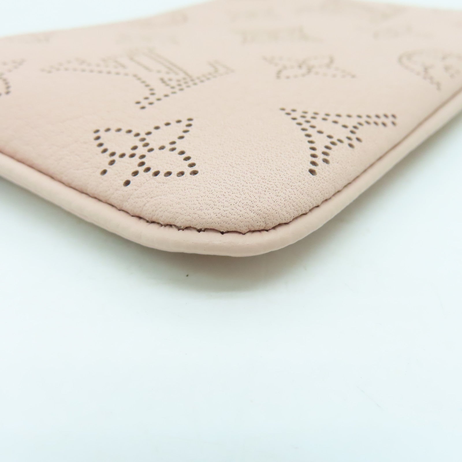 LOUIS VUITTON Mahina Key &amp; Coin Case Silver Buckle Key Coin Purse Pink
