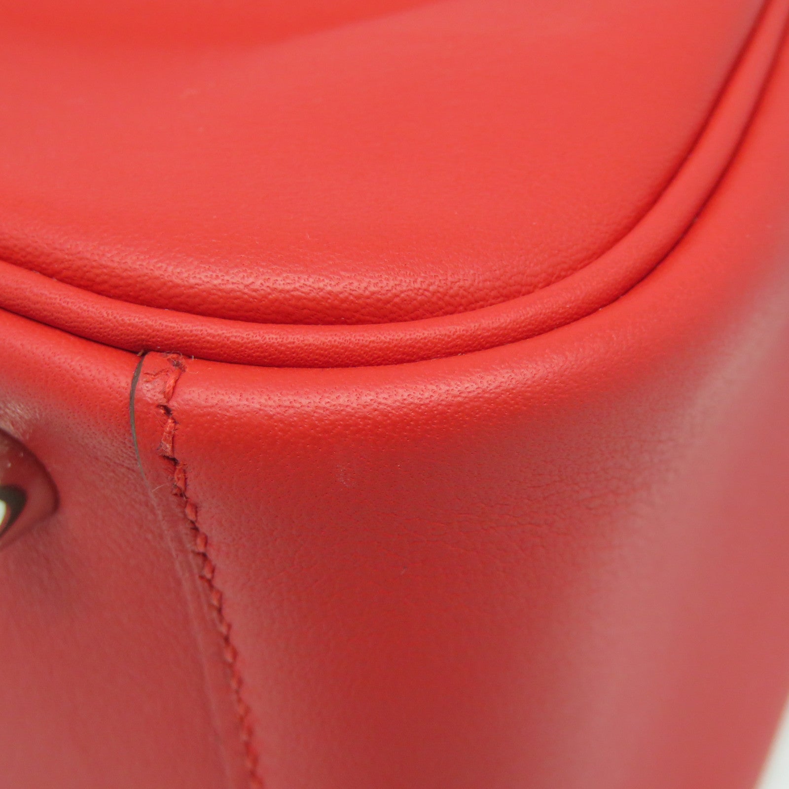 HERMES Swift皮革Mini Lindy銀扣肩背袋Rouge De Coeur