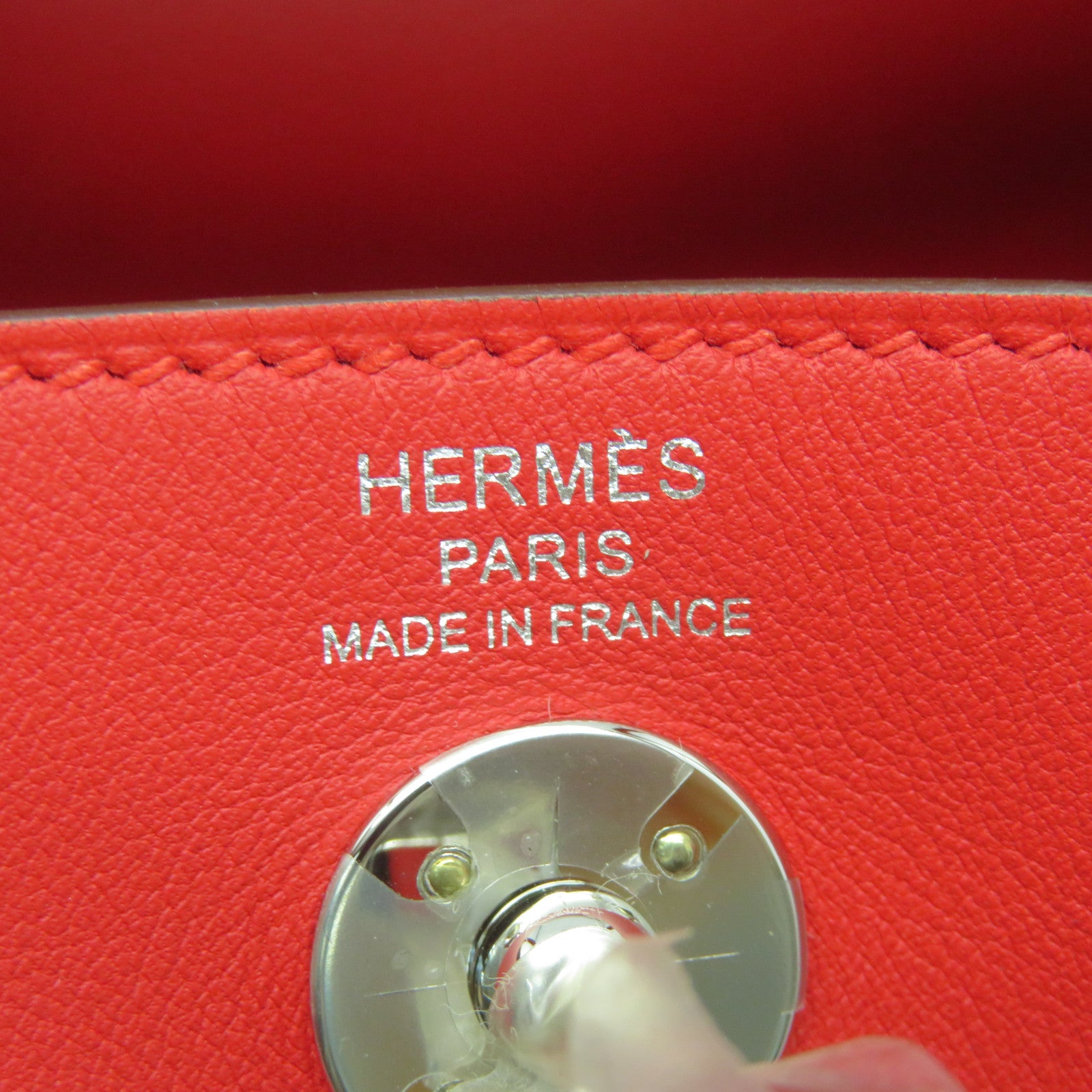 HERMES Swift皮革Mini Lindy銀扣肩背袋Rouge De Coeur