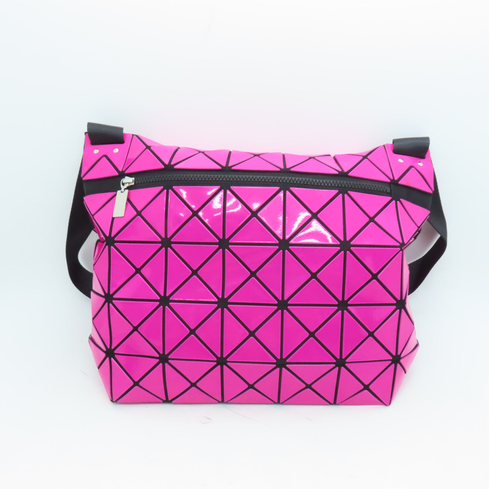 ISSEY MIYAKE PVC Shoulder Bag银扣链带肩背袋粉红色