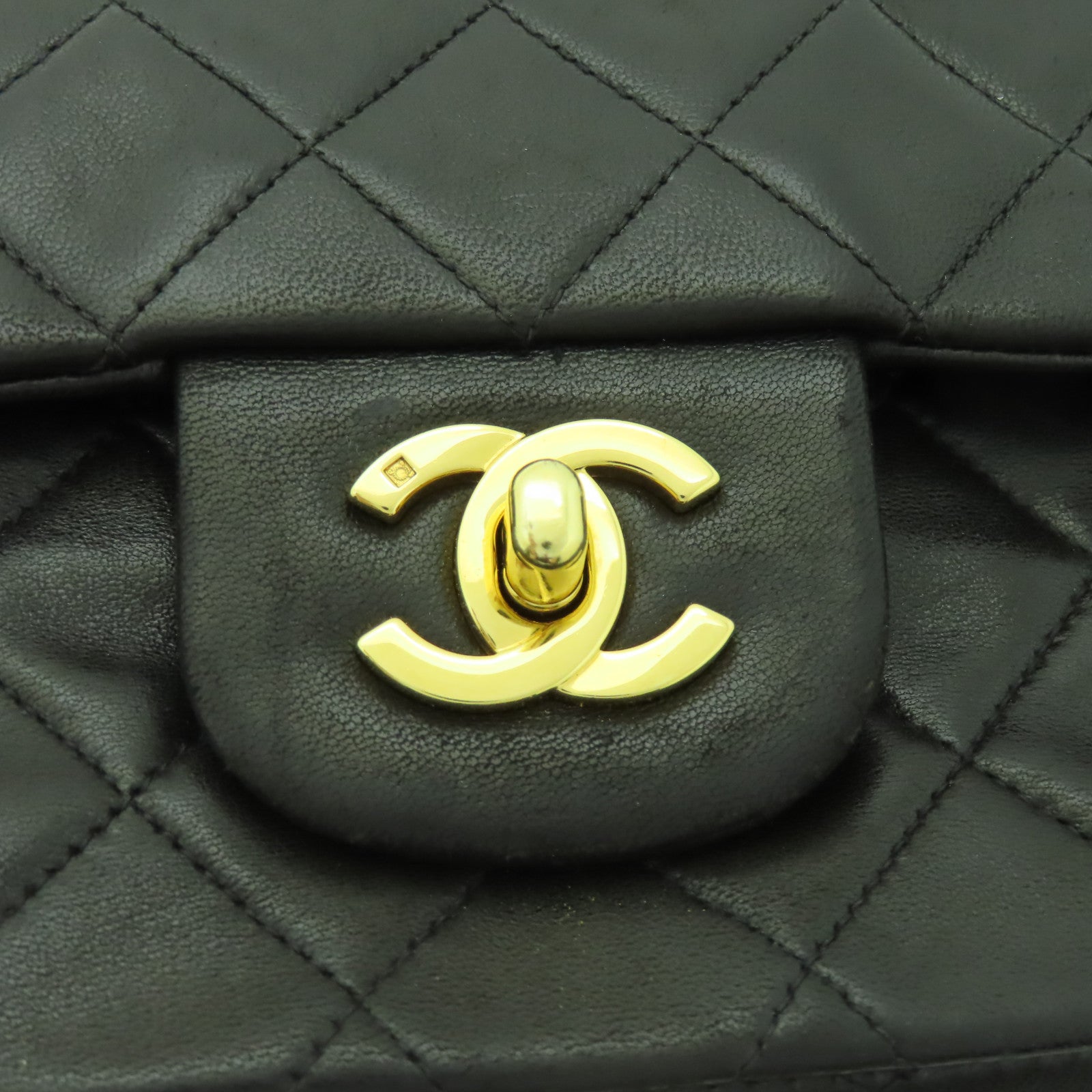 CHANEL 【激減優惠】菱格羊皮皮革Chain Shoulder金扣鏈帶肩背袋黑色