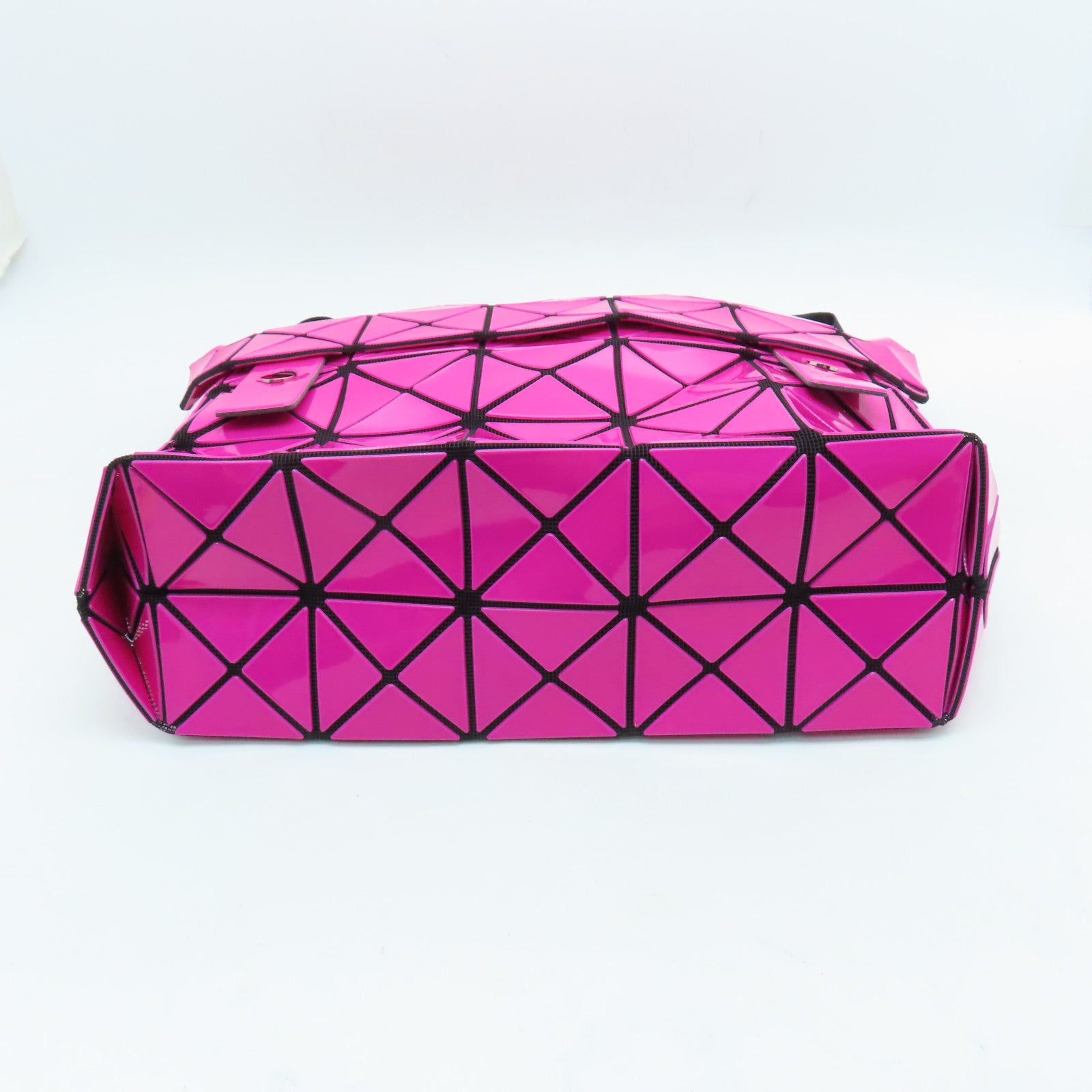 ISSEY MIYAKE PVC Shoulder Bag银扣链带肩背袋粉红色
