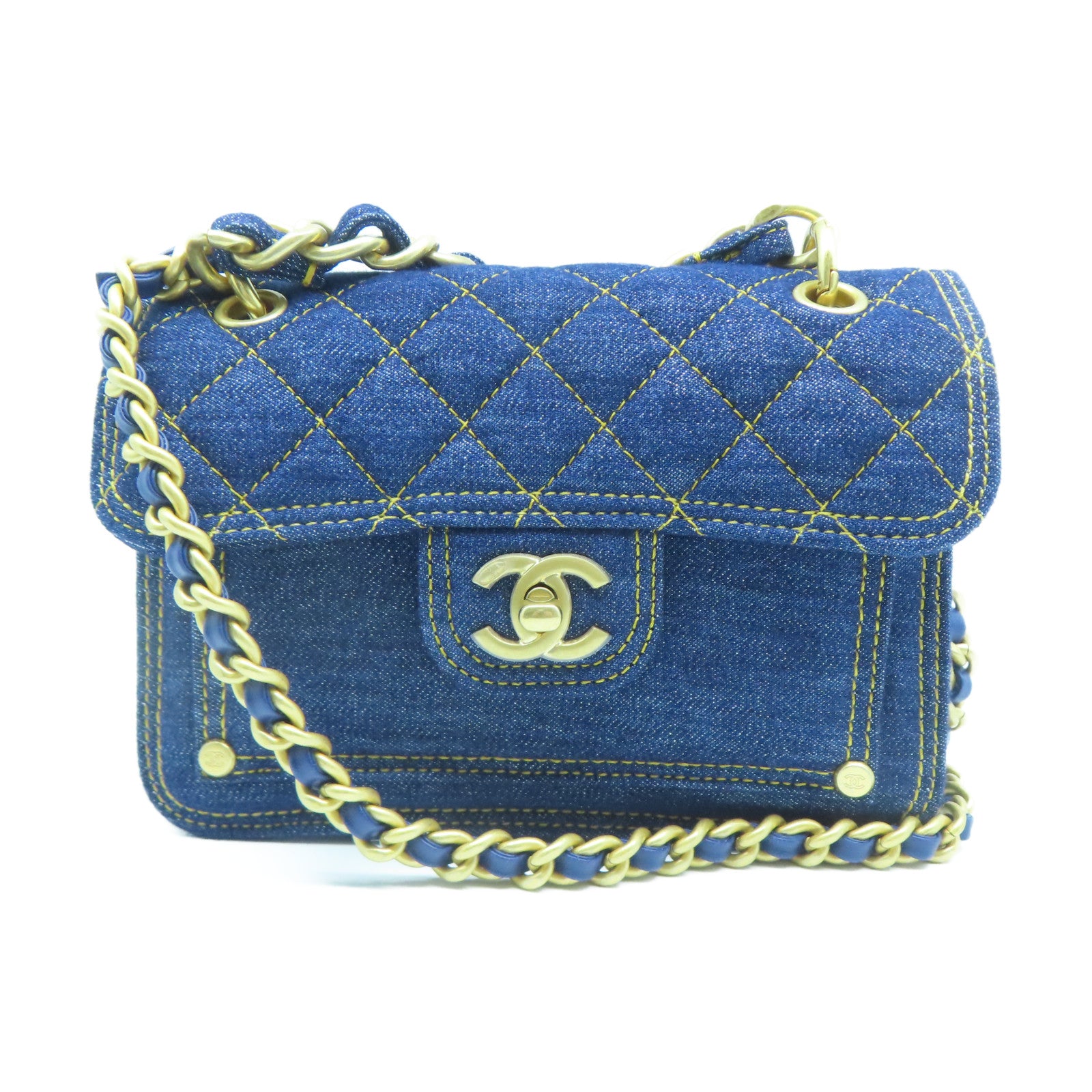 CHANEL 菱格牛仔布Chain Shoulder金扣鏈帶肩背袋藍色