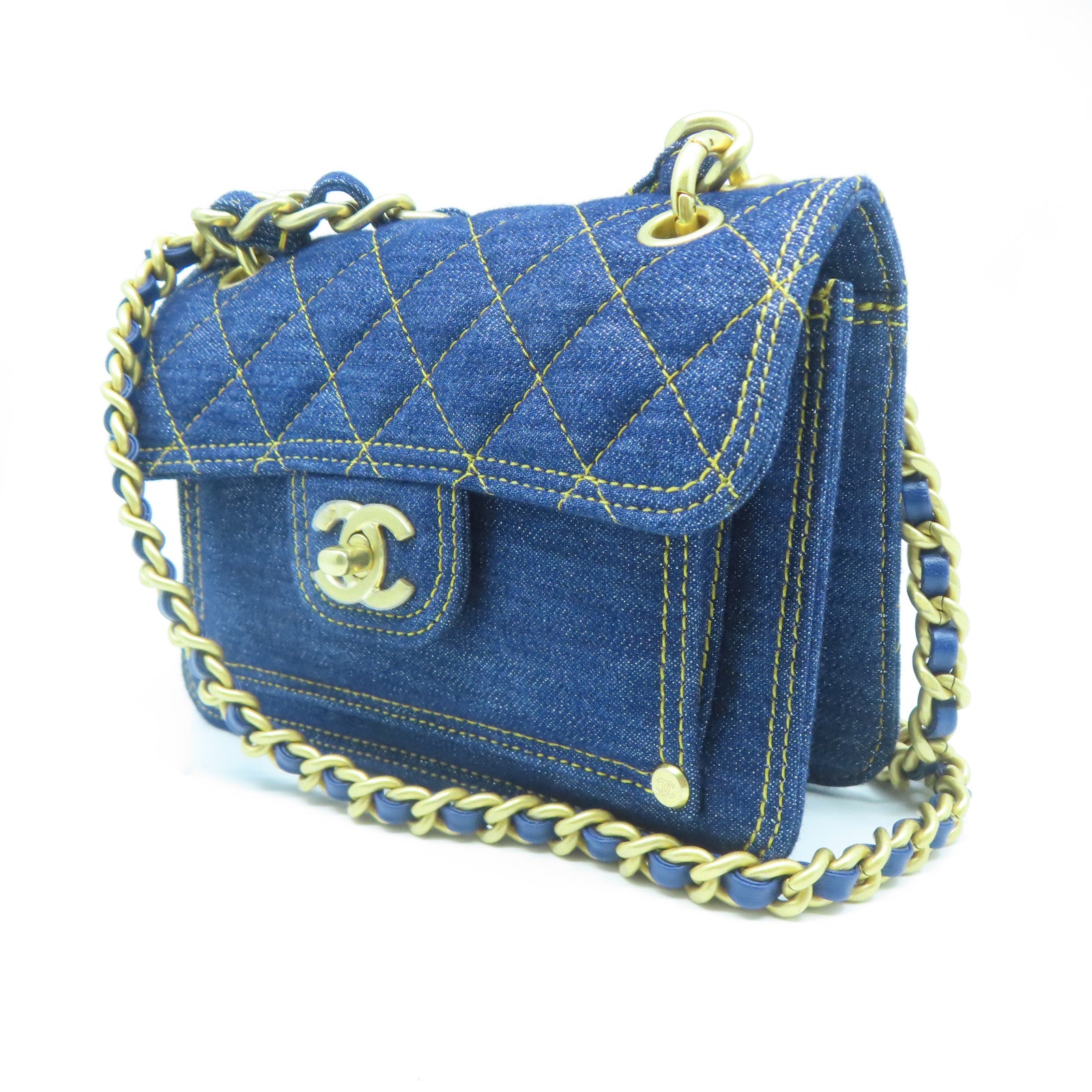 CHANEL 菱格牛仔布Chain Shoulder金扣鏈帶肩背袋藍色