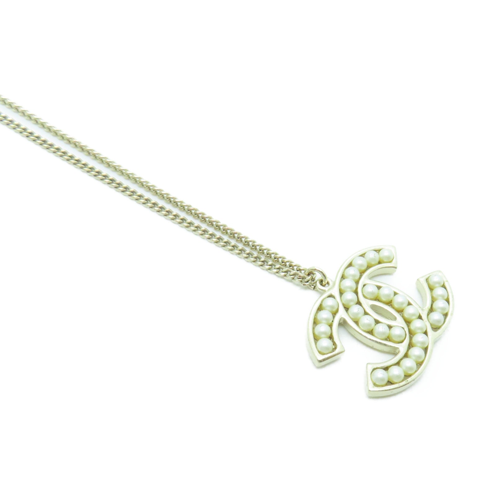CHANEL 金屬Necklace金扣項鍊白色