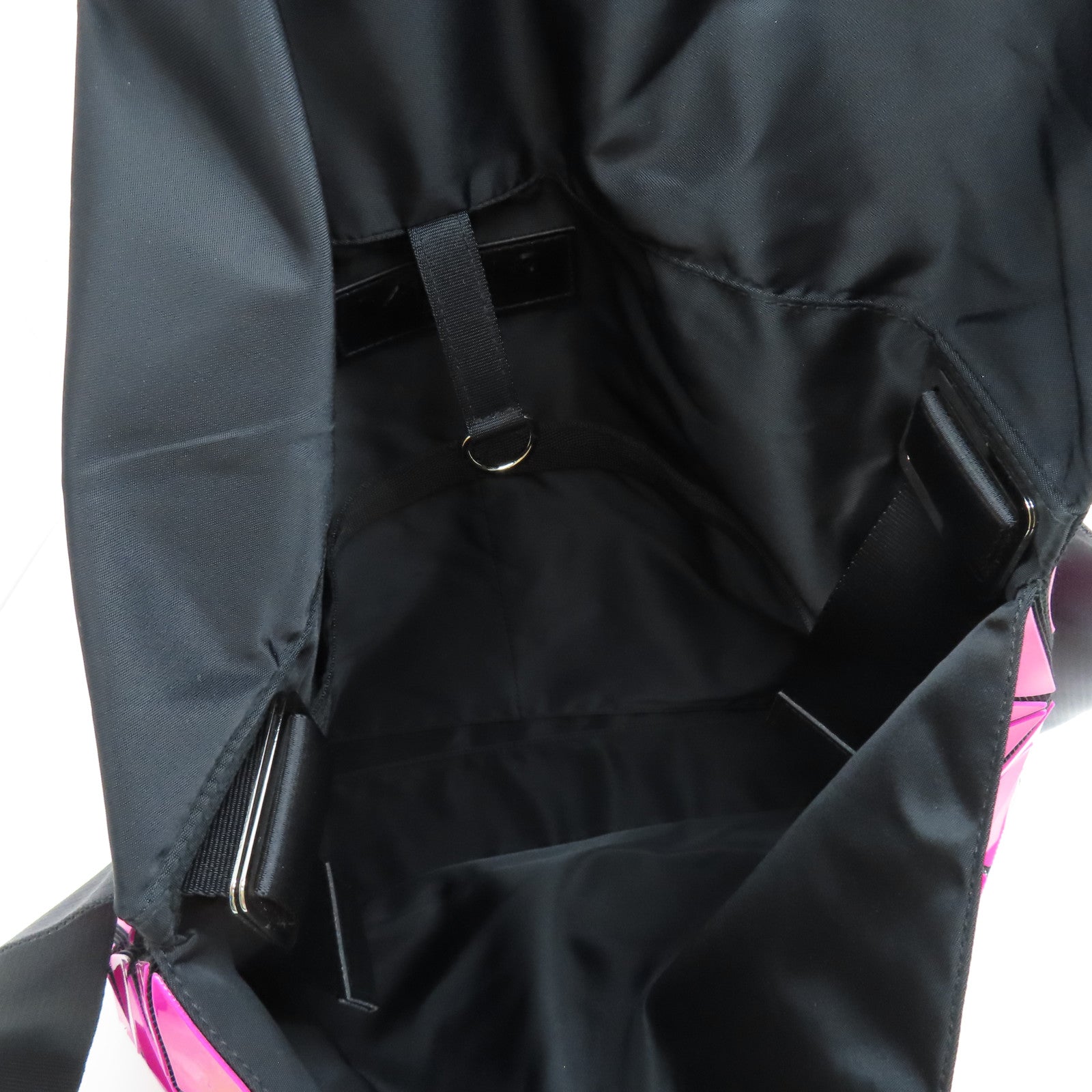 ISSEY MIYAKE PVC Shoulder Bag银扣链带肩背袋粉红色
