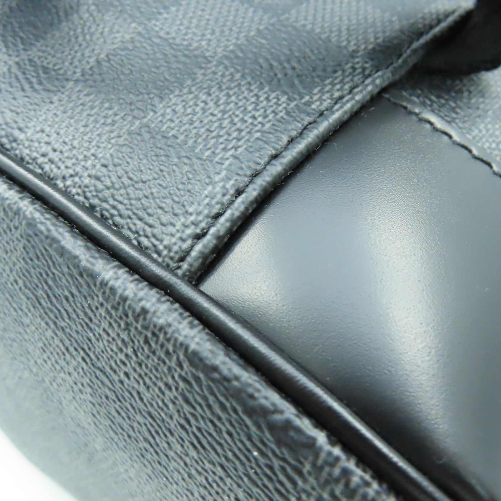 LOUIS VUITTON Damier Graphite Christopher MM銀扣背包黑色