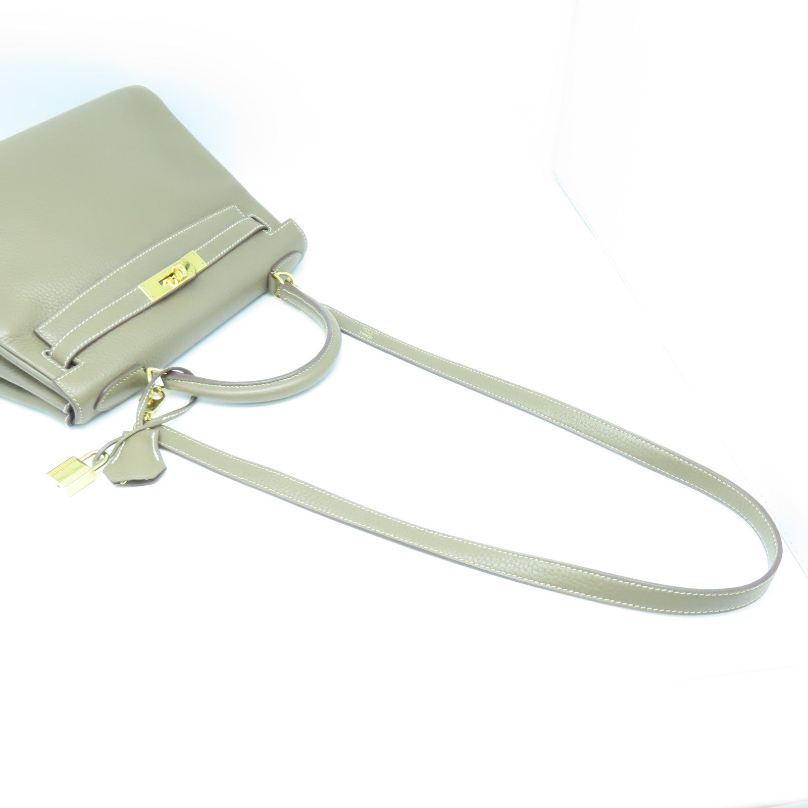 HERMES Clemence Leather Kelly 28 Gold Buckle Handle Bag Elephant Gray