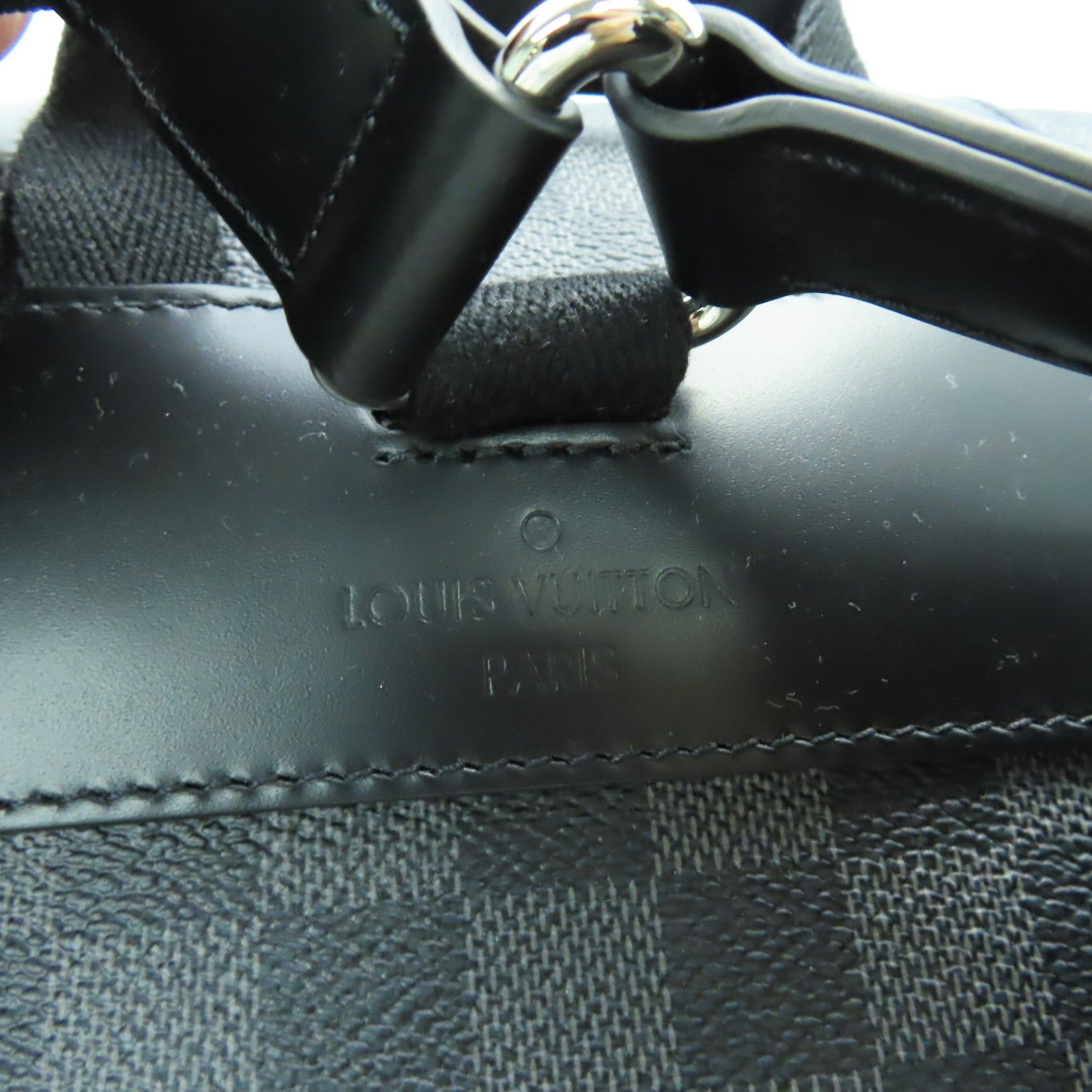 LOUIS VUITTON Damier Graphite Christopher MM銀扣背包黑色