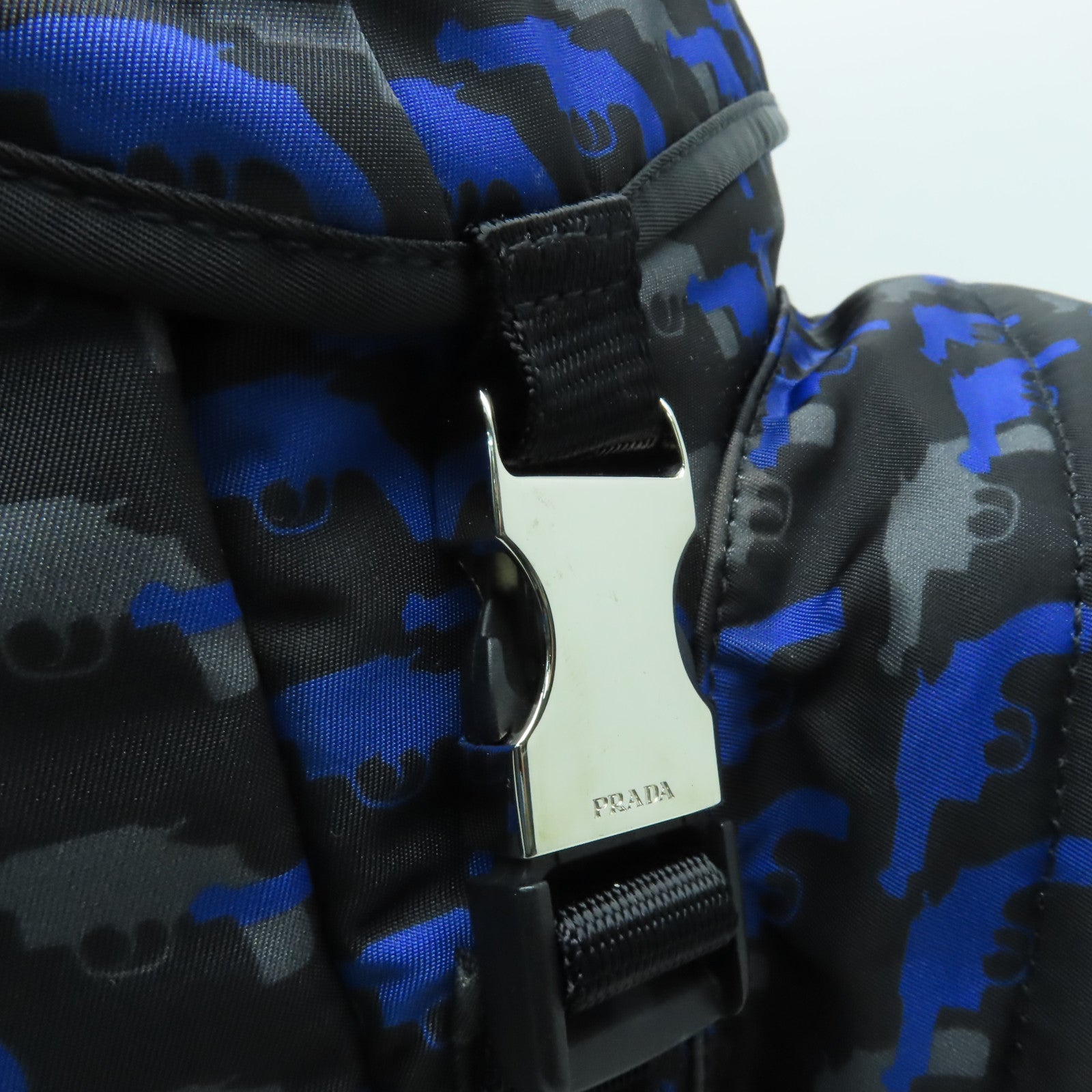 PRADA 尼龍Pistol Pattern Backpack銀扣背包藍色