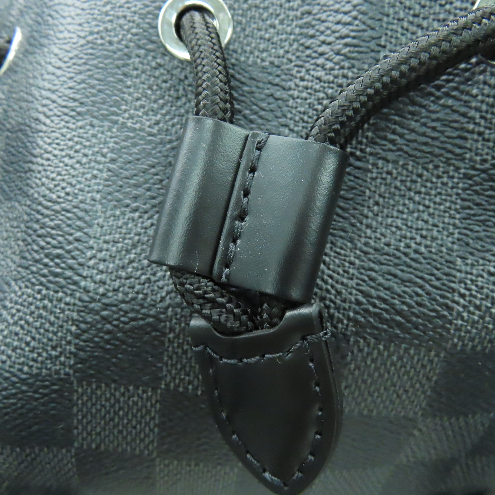 LOUIS VUITTON Damier Graphite Christopher MM銀扣背包黑色
