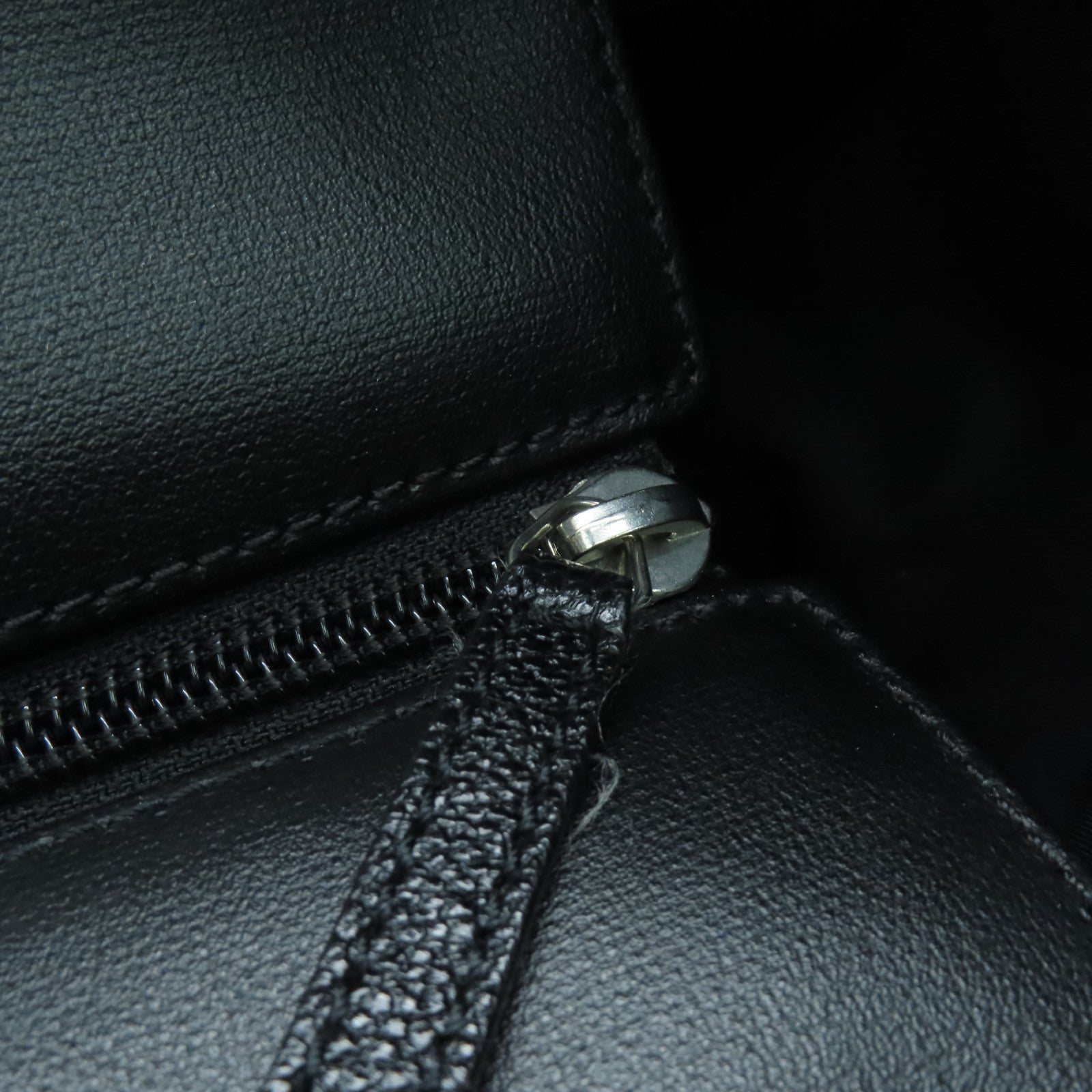 CHANEL 菱格涂层帆布Tote Bag银扣手挽袋黑色