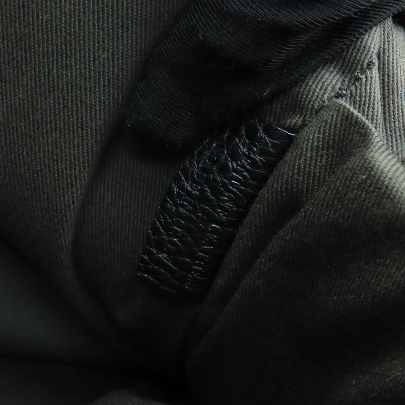 BALLY 牛皮皮革Shoulder Bag銀扣肩背袋黒色